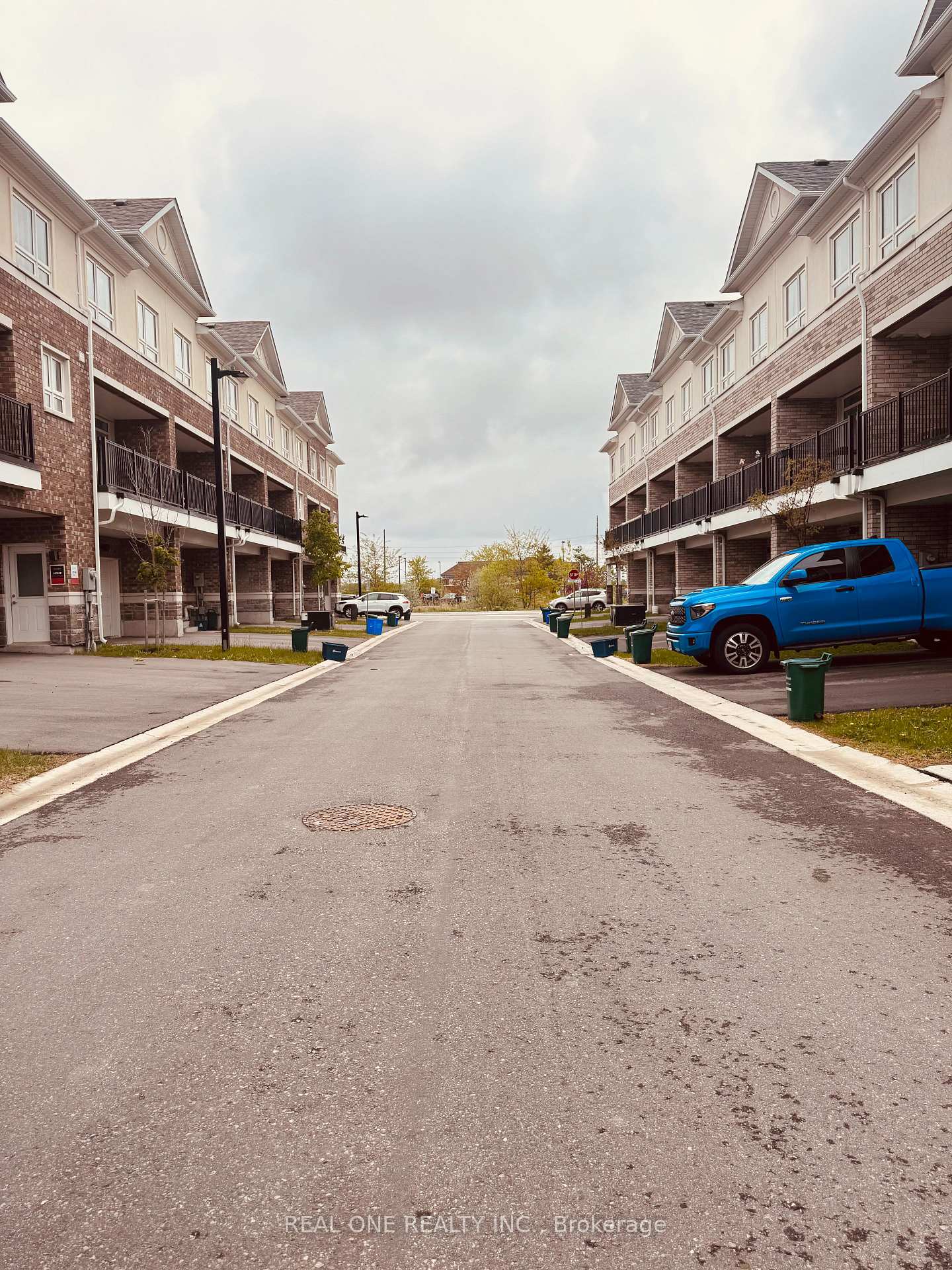 Photo 25 of 72 Chicago Lane, Markham, Wismer — HOMEH