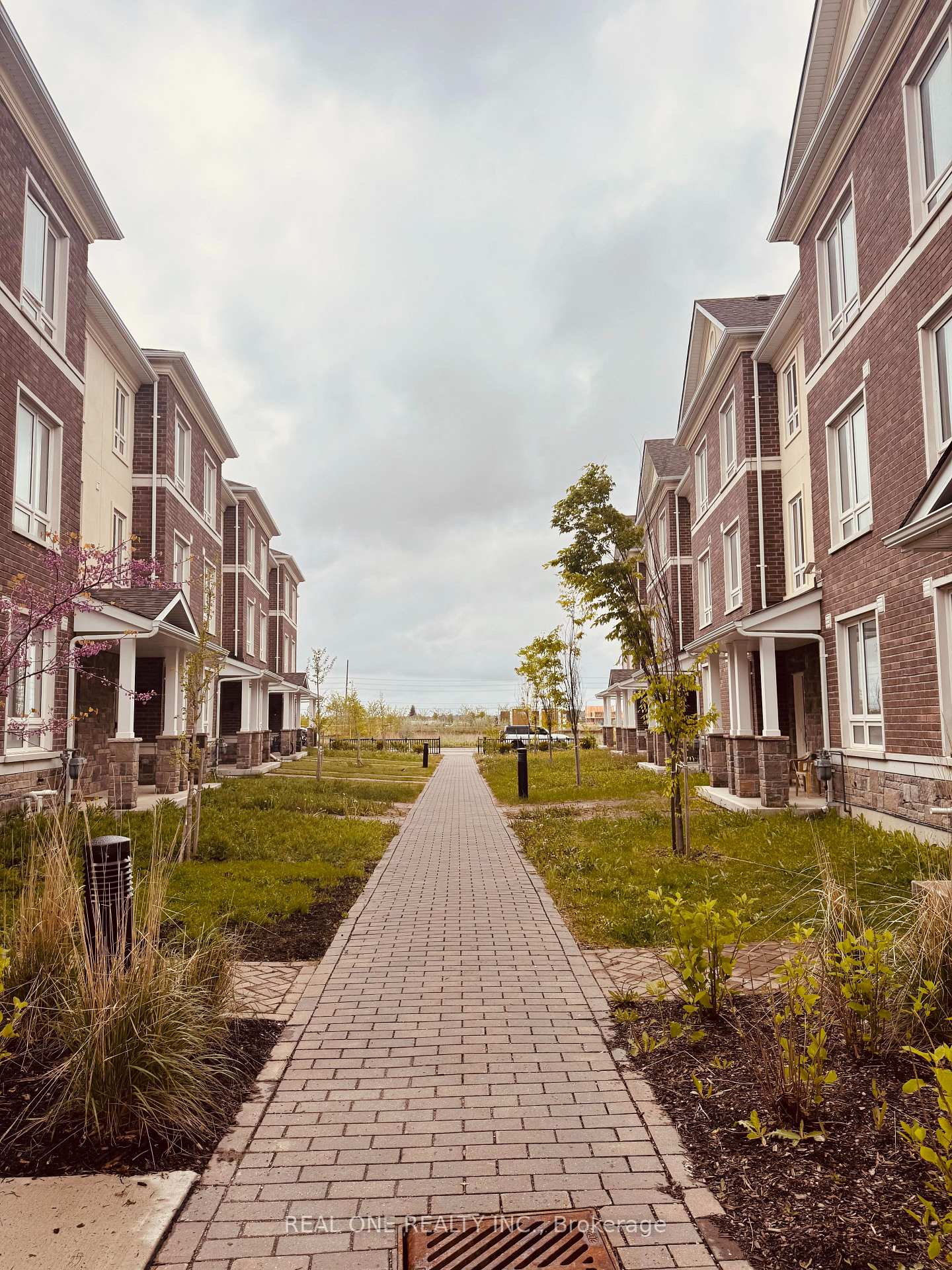 Photo 26 of 72 Chicago Lane, Markham, Wismer — HOMEH