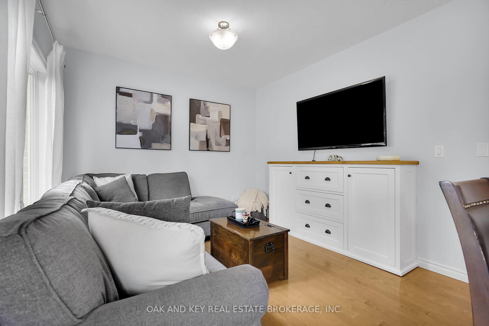 Photo 16 of 90 Woodlily Lane, Middlesex Centre, Ilderton — HOMEH