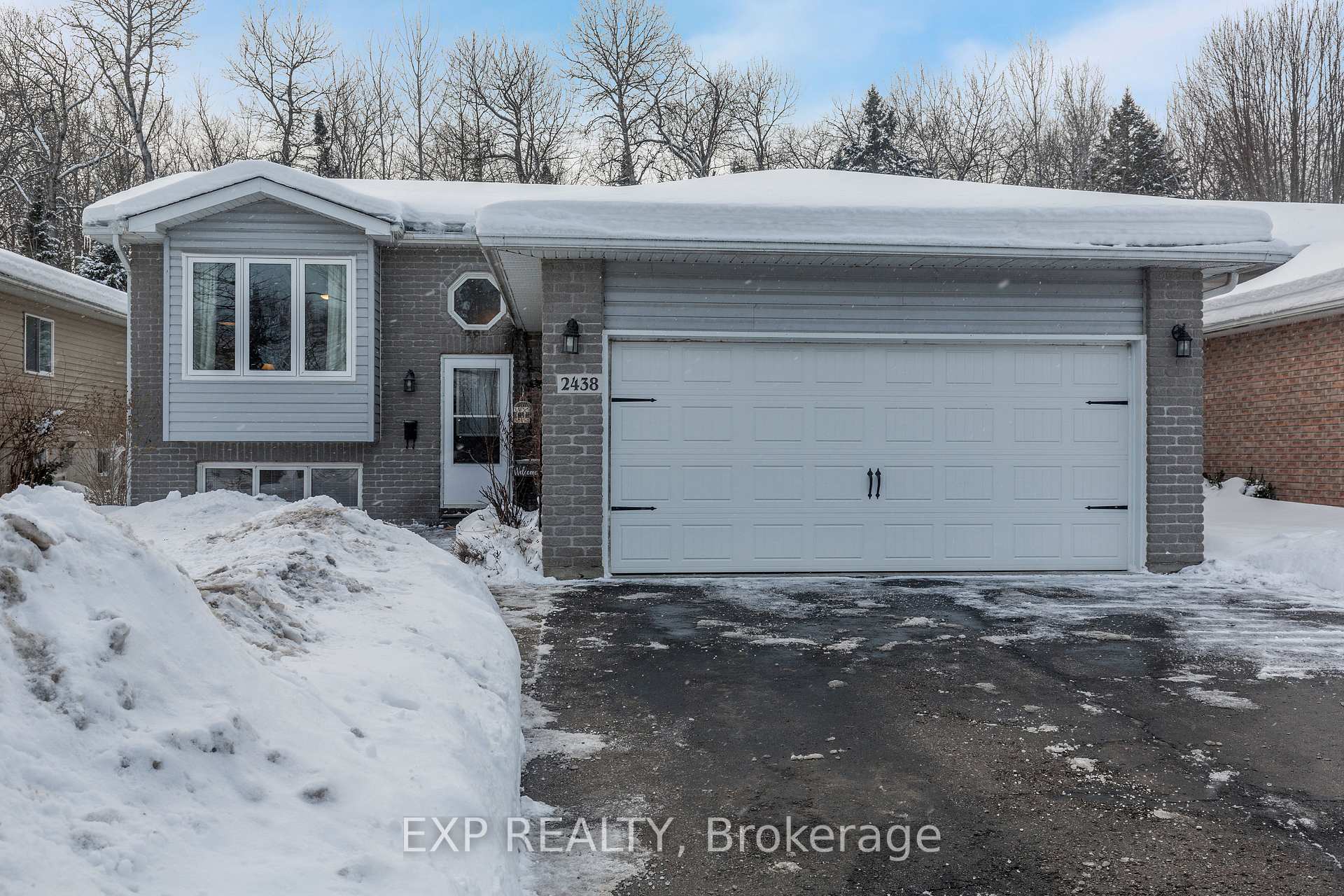 Photo 2 of 2438 Ralph Street, Innisfil, Alcona — HOMEH