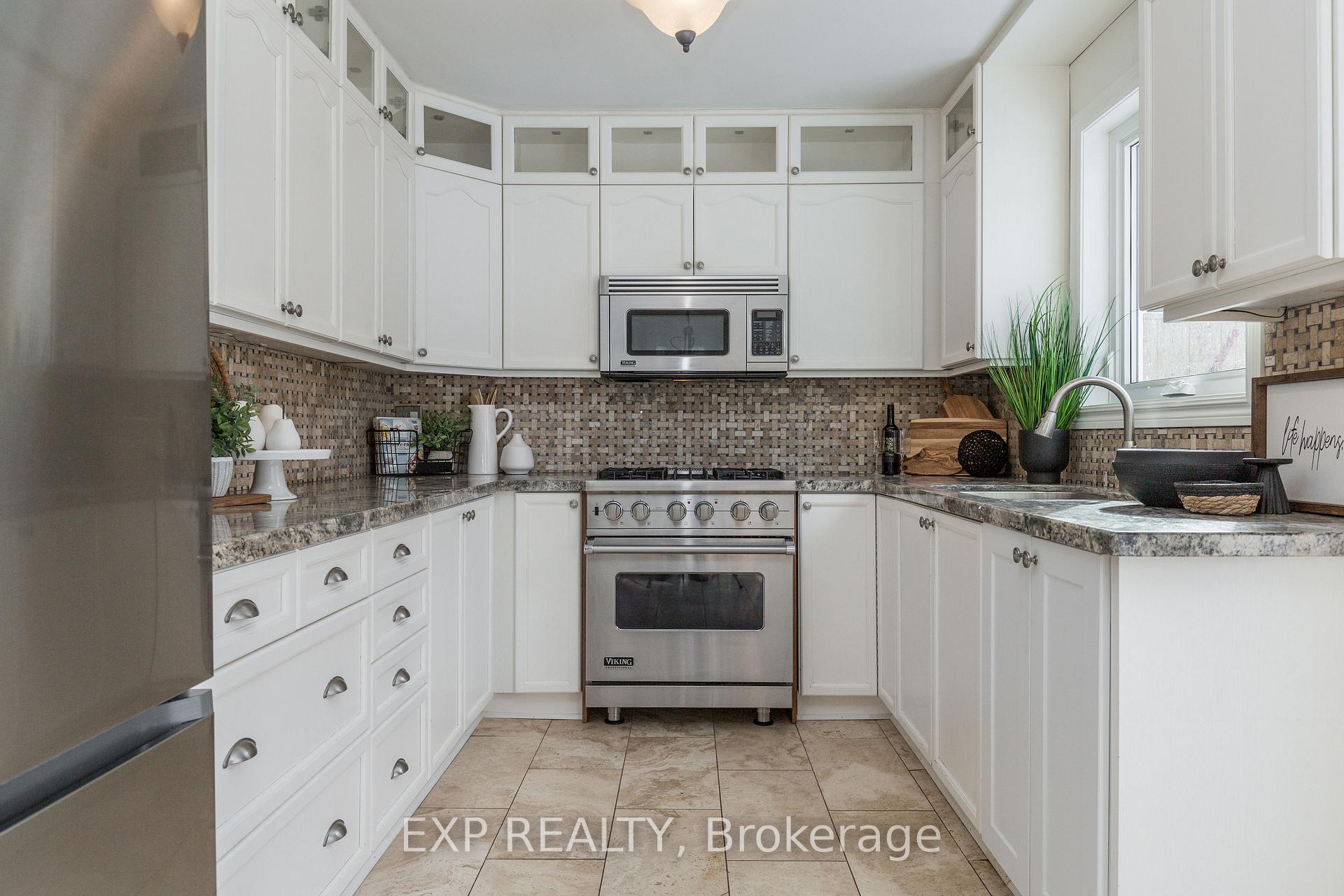 Photo 10 of 2438 Ralph Street, Innisfil, Alcona — HOMEH