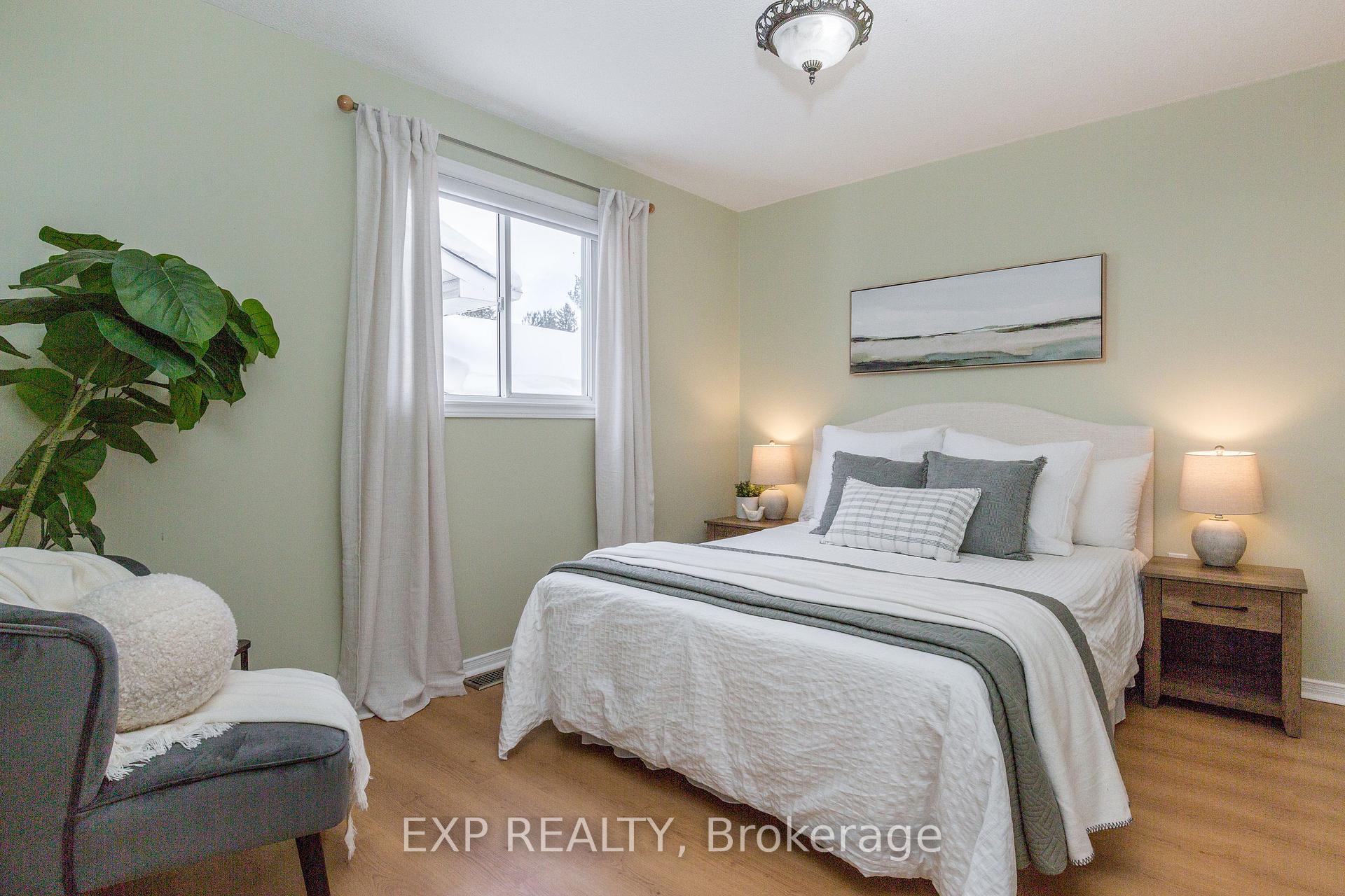 Photo 17 of 2438 Ralph Street, Innisfil, Alcona — HOMEH