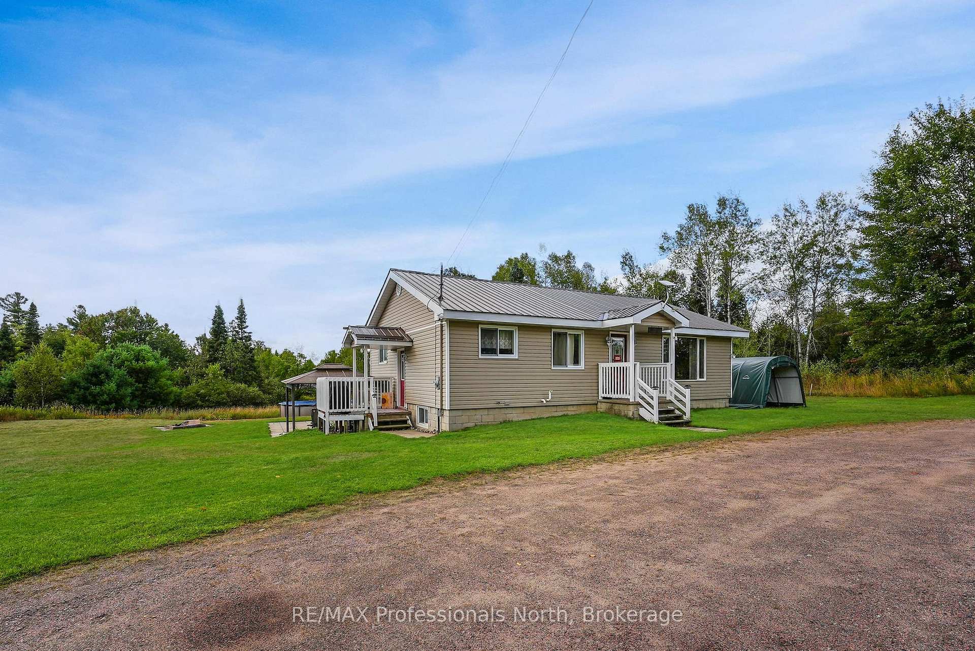Front of 4072 Gelert Road