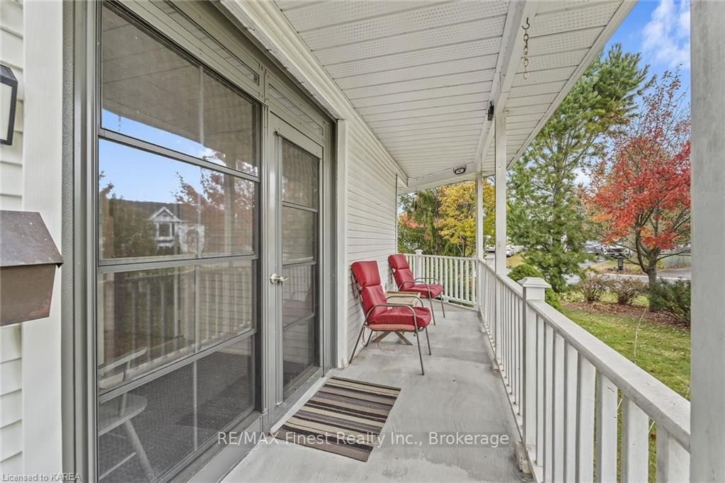 Photo 3 of 60 Mckeown Crescent, Loyalist, Amherstview — HOMEH