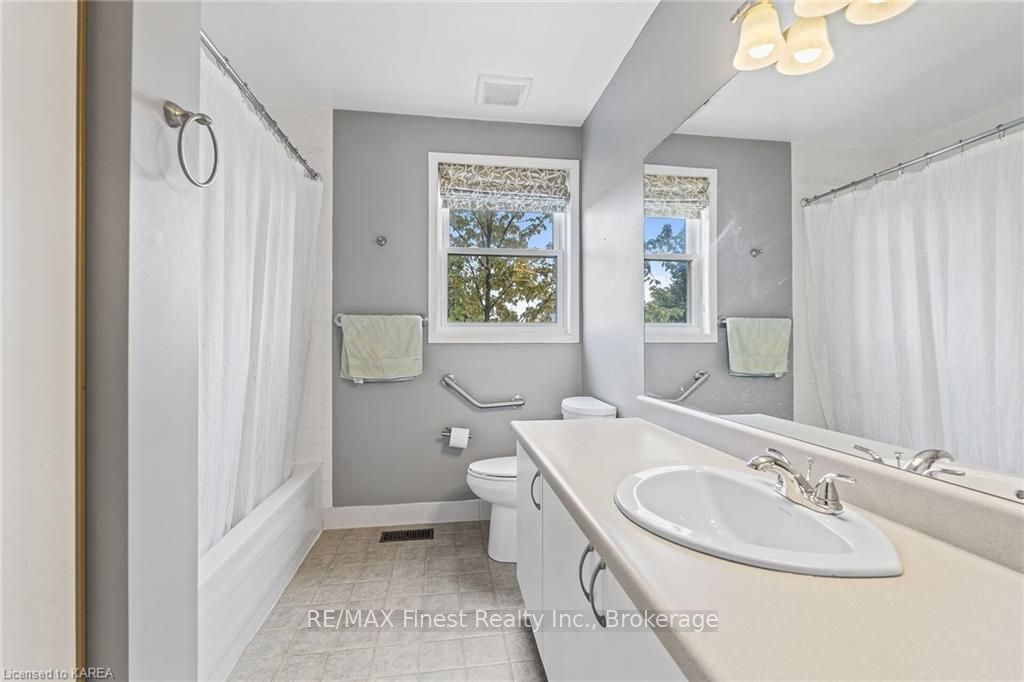 Photo 13 of 60 Mckeown Crescent, Loyalist, Amherstview — HOMEH