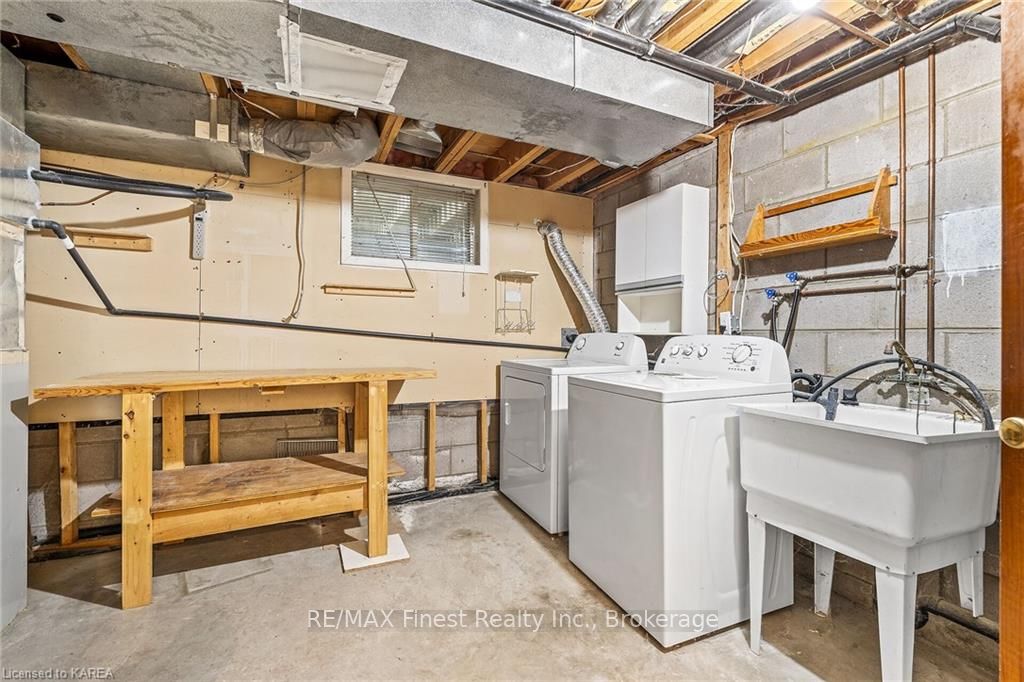 Photo 16 of 60 Mckeown Crescent, Loyalist, Amherstview — HOMEH