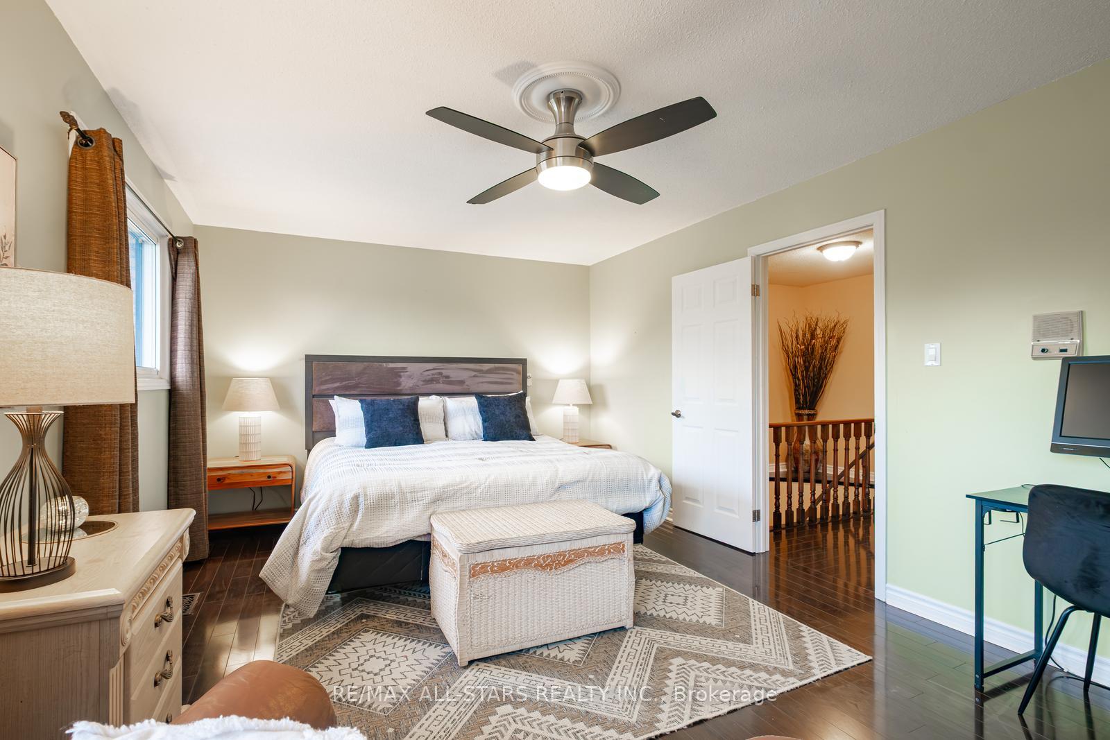 Photo 22 of 164 Major Buttons Drive, Markham, Sherwood-Amberglen — HOMEH