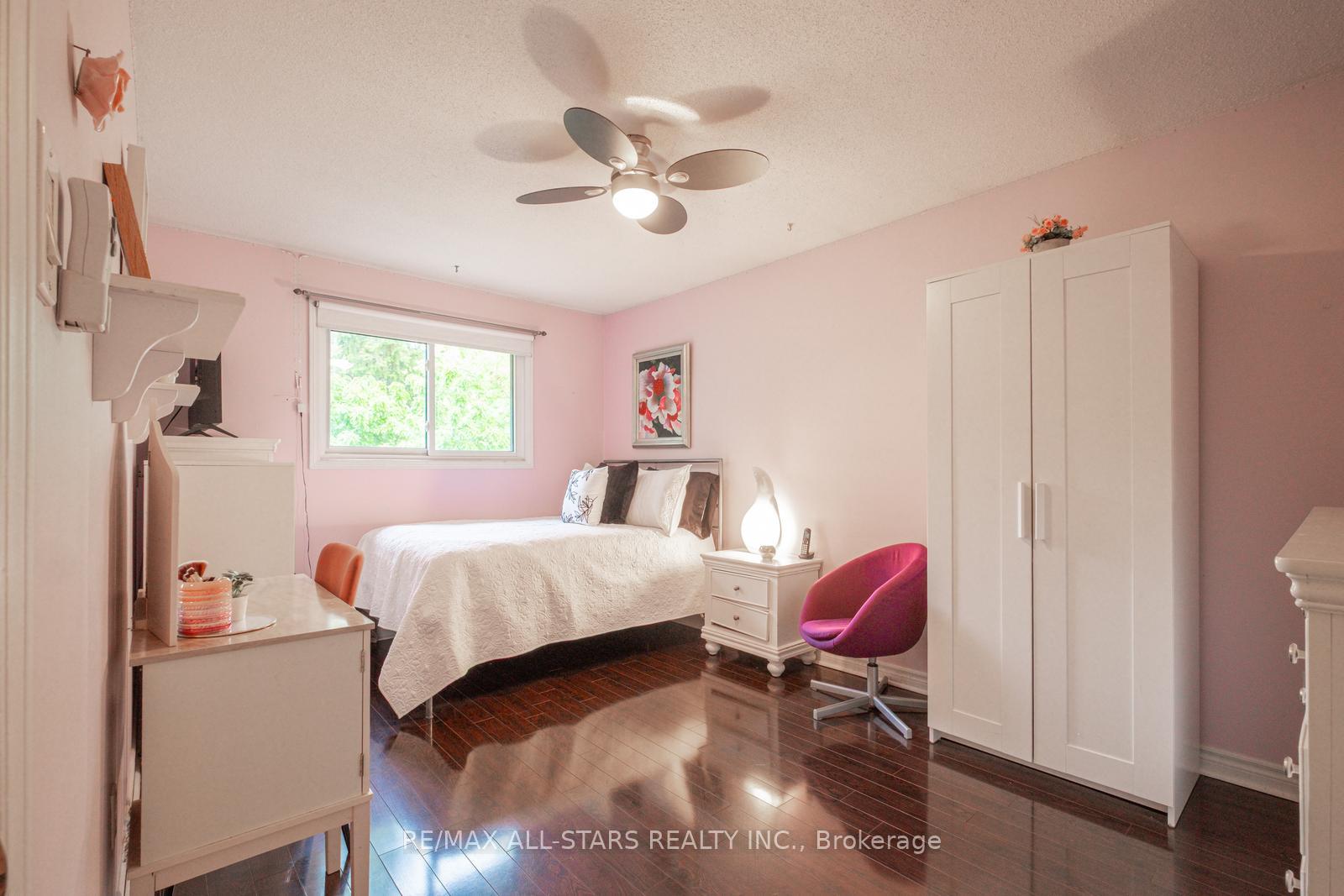 Photo 26 of 164 Major Buttons Drive, Markham, Sherwood-Amberglen — HOMEH