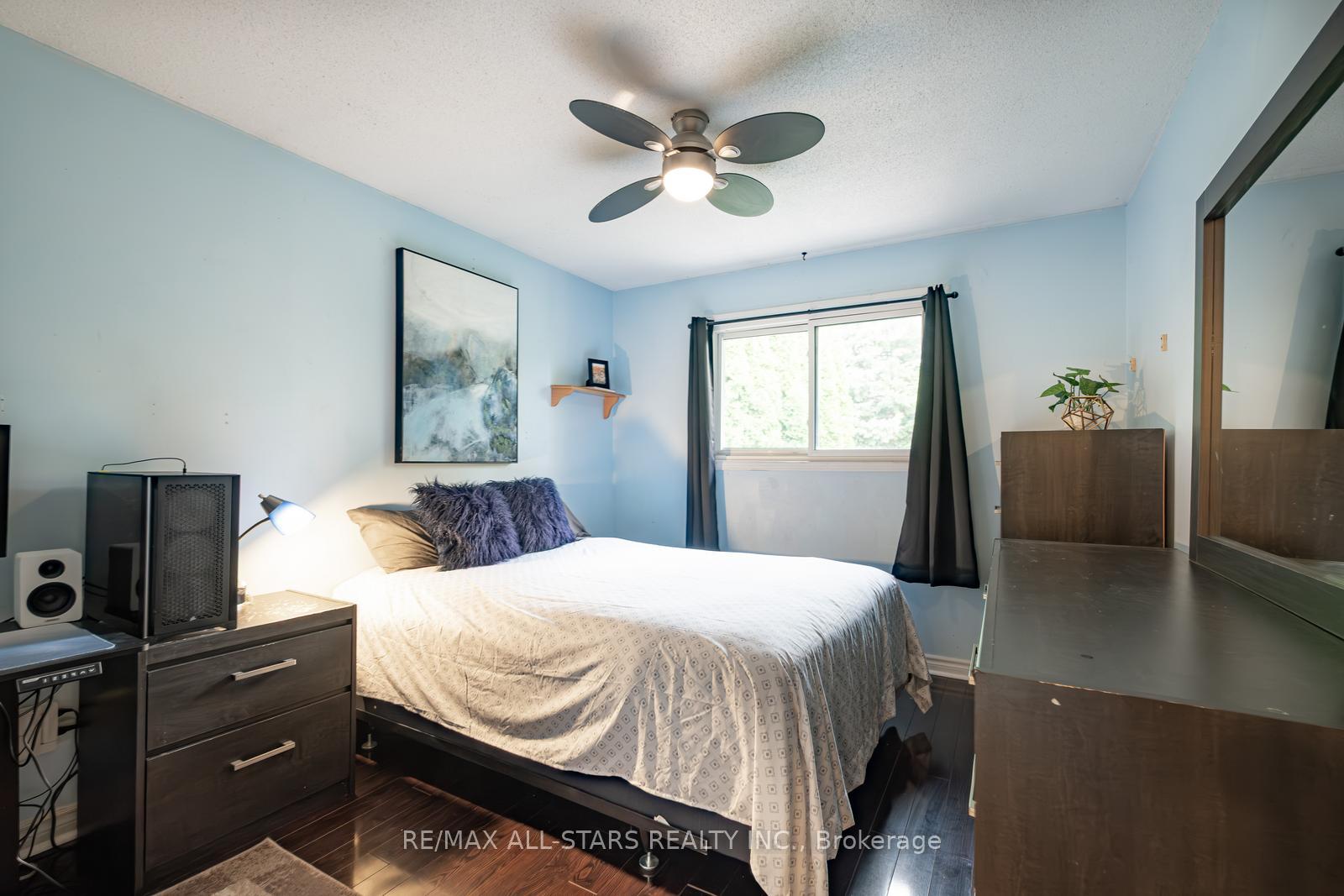 Photo 29 of 164 Major Buttons Drive, Markham, Sherwood-Amberglen — HOMEH