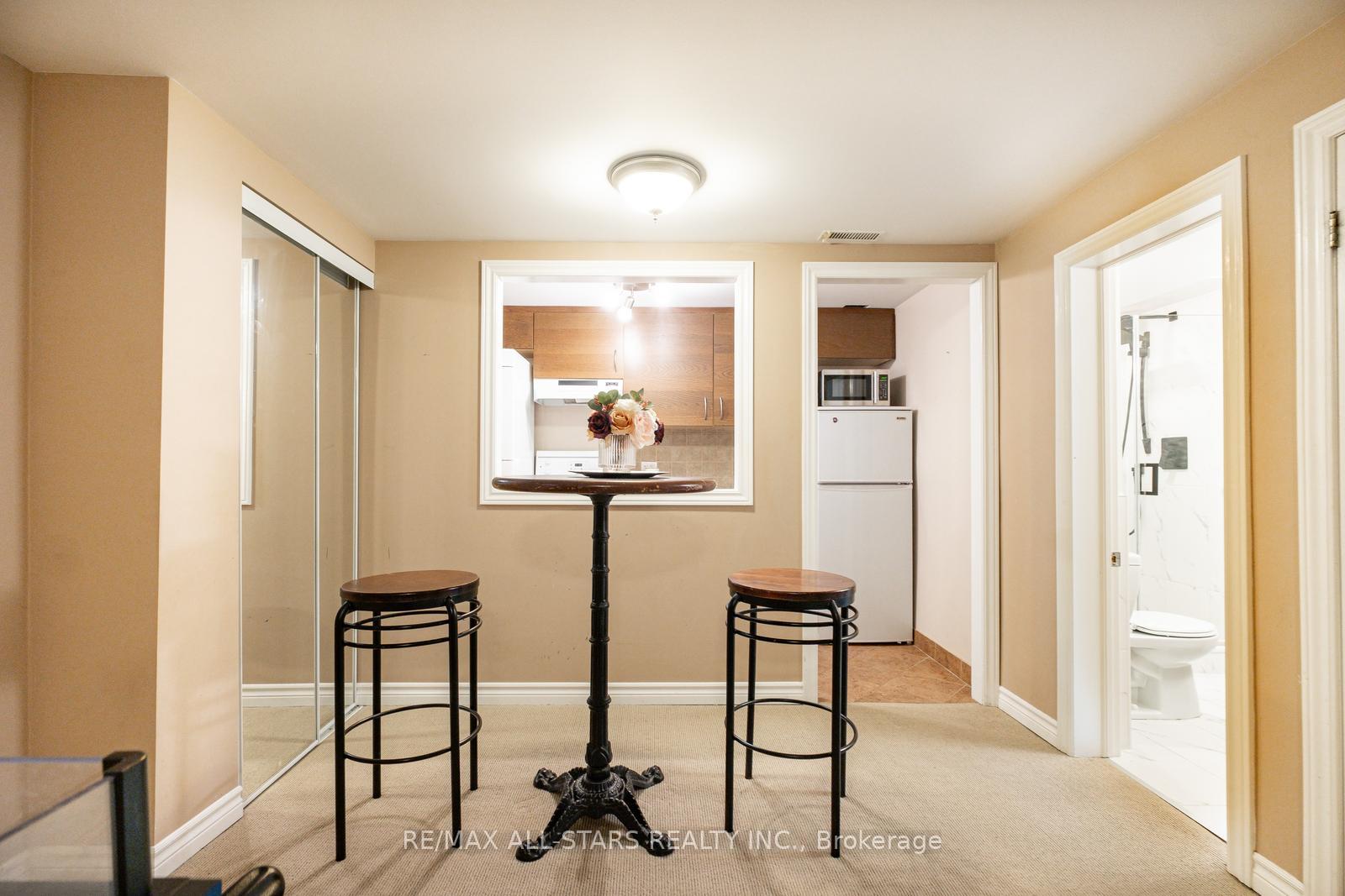 Photo 37 of 164 Major Buttons Drive, Markham, Sherwood-Amberglen — HOMEH