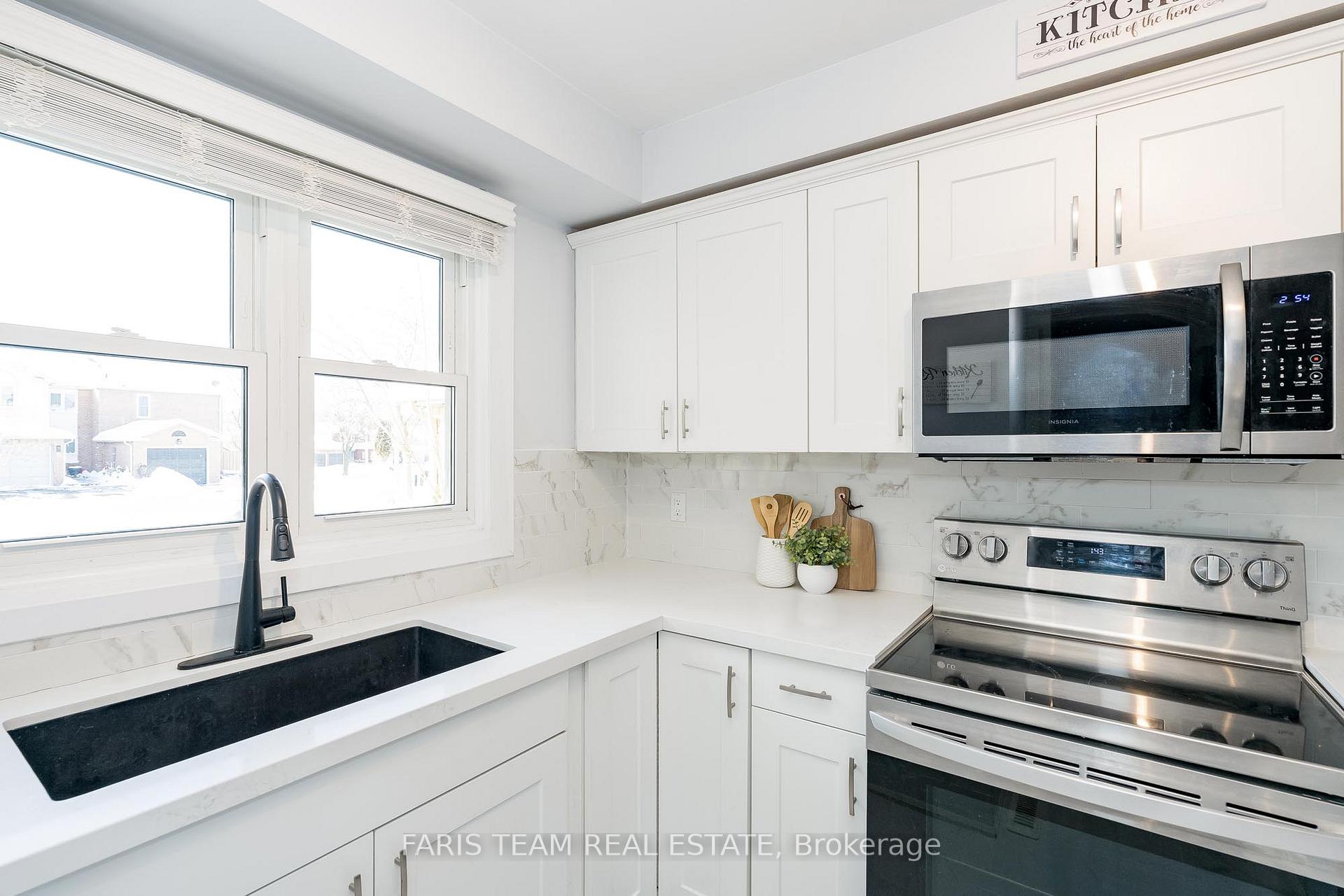 Photo 4 of 2181 Ferguson Street, Innisfil, Alcona — HOMEH