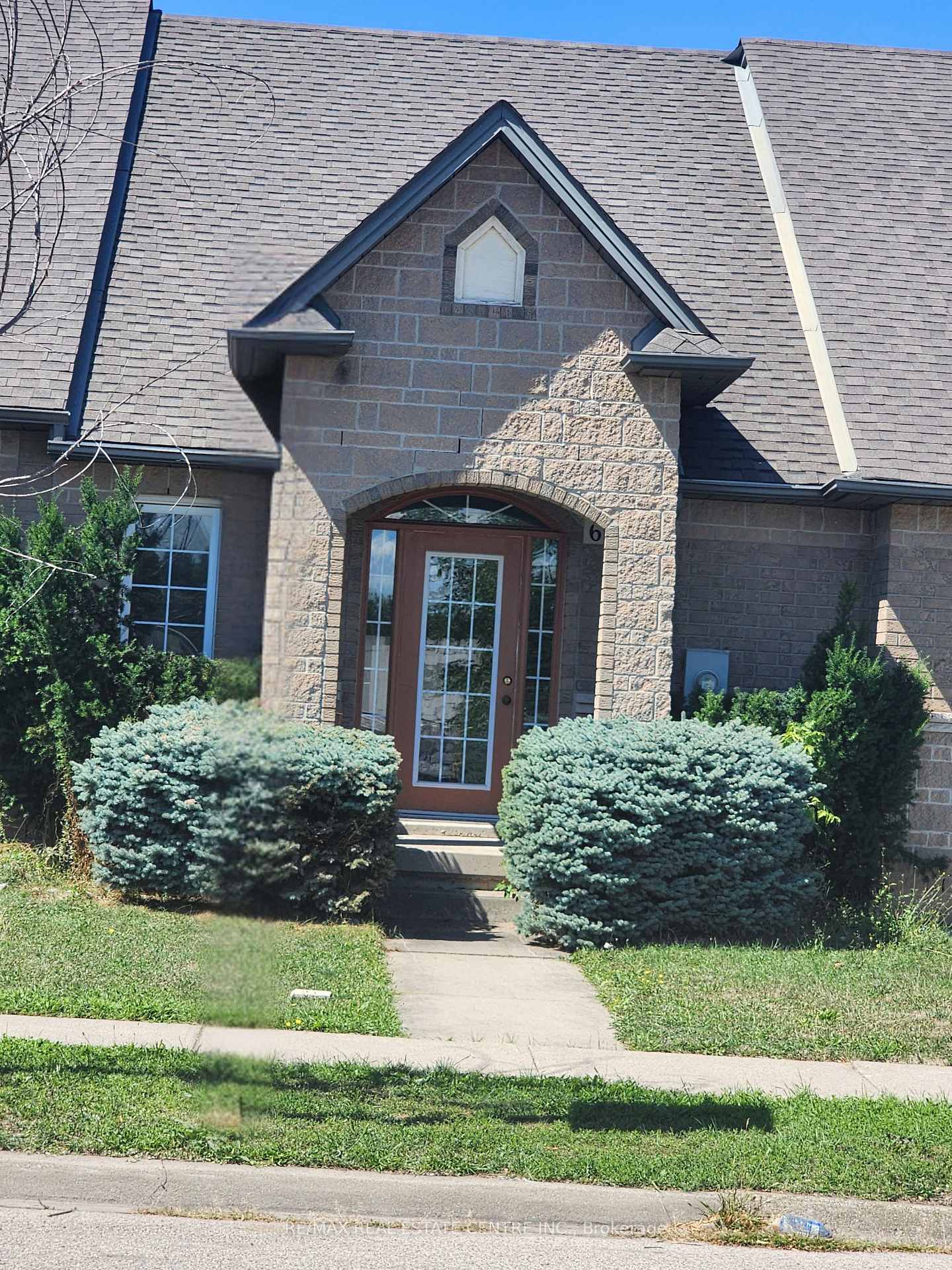 Photo 2 of 61 Dynasty Avenue, Hamilton, Stoney Creek — HOMEH