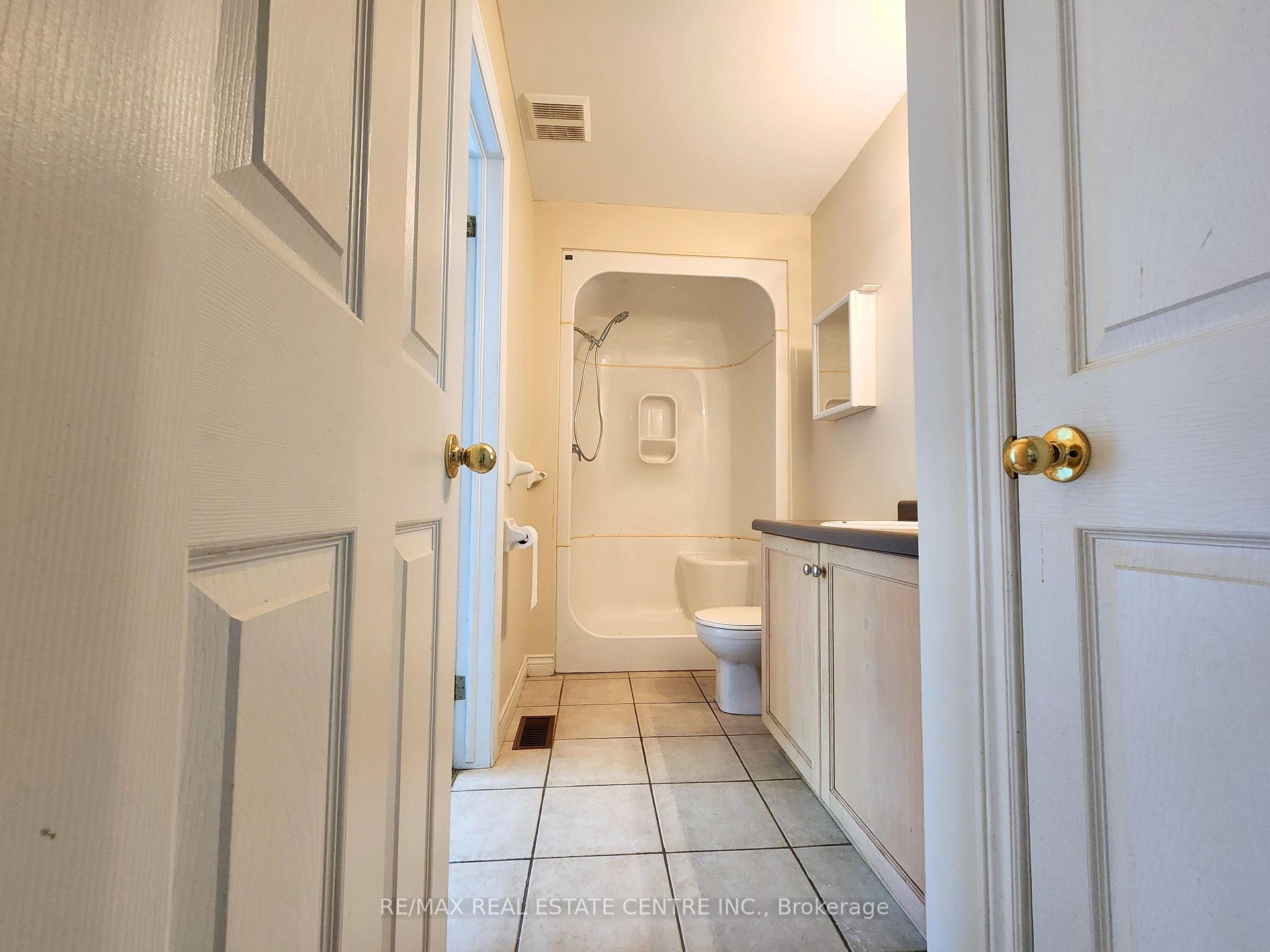 Photo 15 of 61 Dynasty Avenue, Hamilton, Stoney Creek — HOMEH
