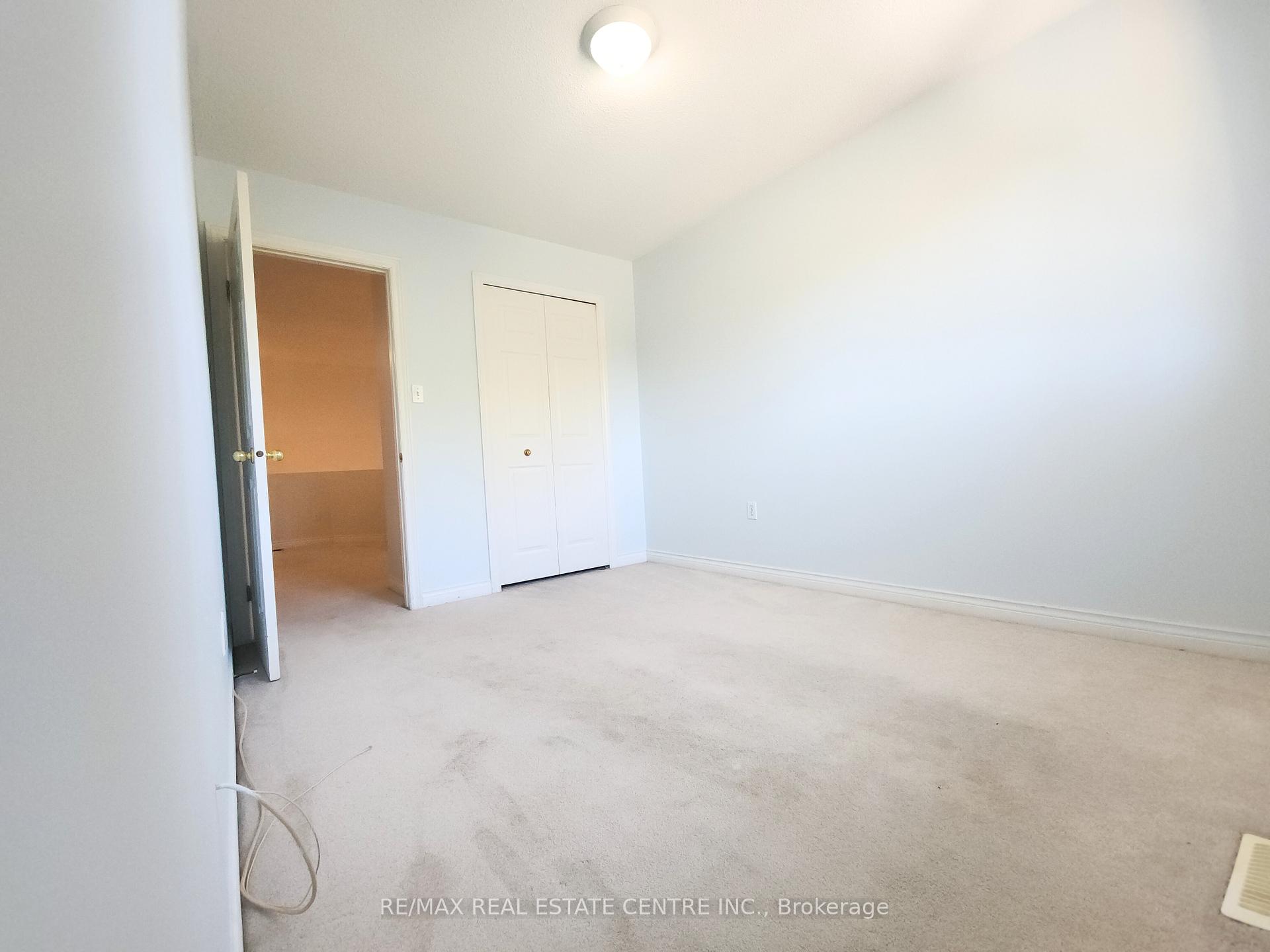 Photo 21 of 61 Dynasty Avenue, Hamilton, Stoney Creek — HOMEH