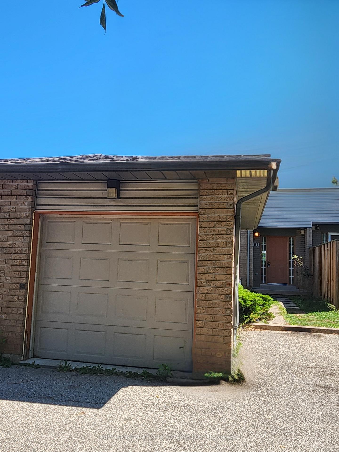 Photo 32 of 61 Dynasty Avenue, Hamilton, Stoney Creek — HOMEH