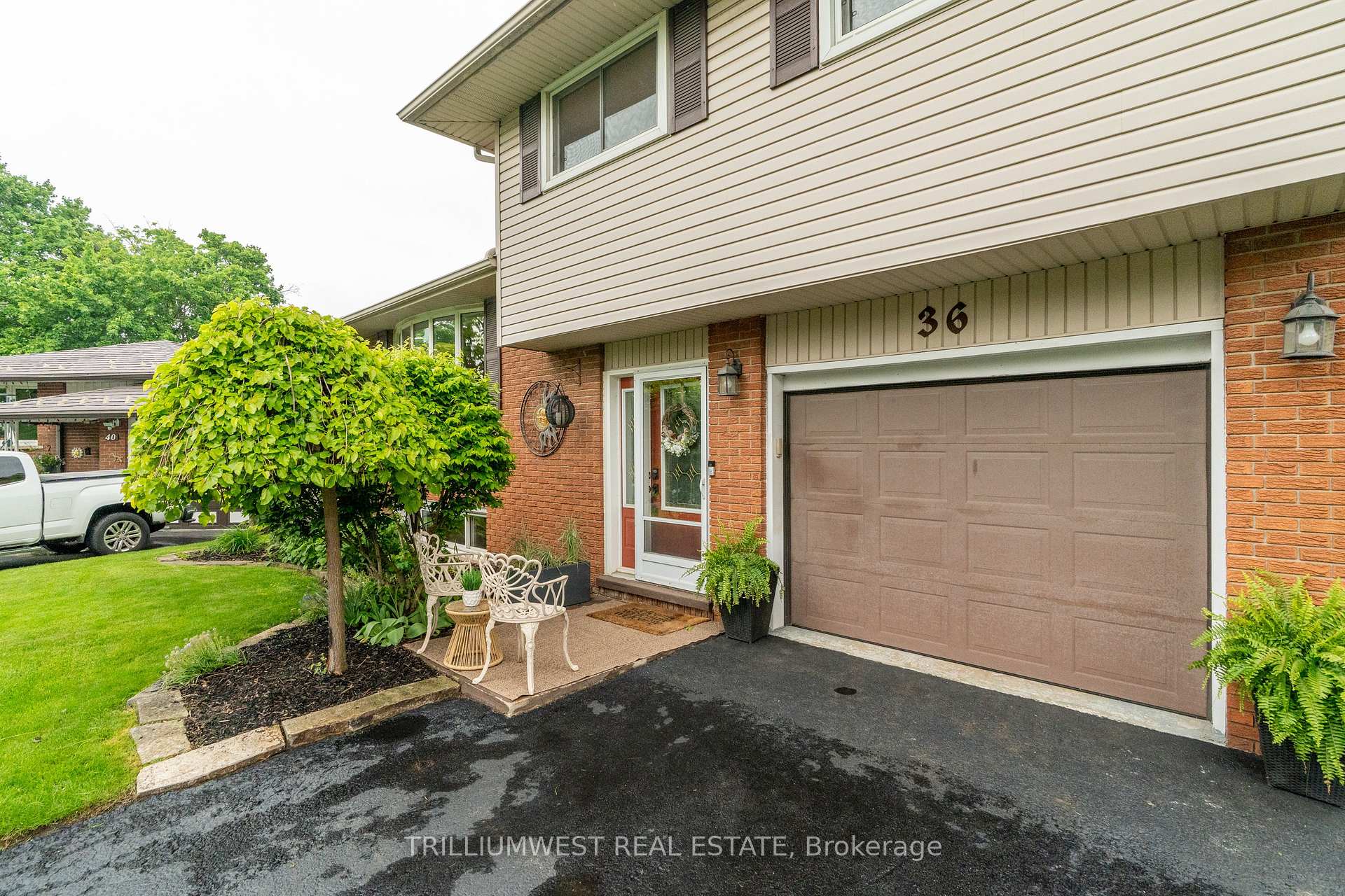 Photo 3 of 36 Blackfriars Place, Kitchener — HOMEH