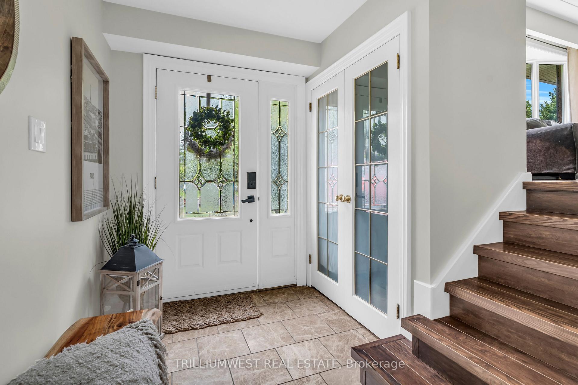 Photo 4 of 36 Blackfriars Place, Kitchener — HOMEH