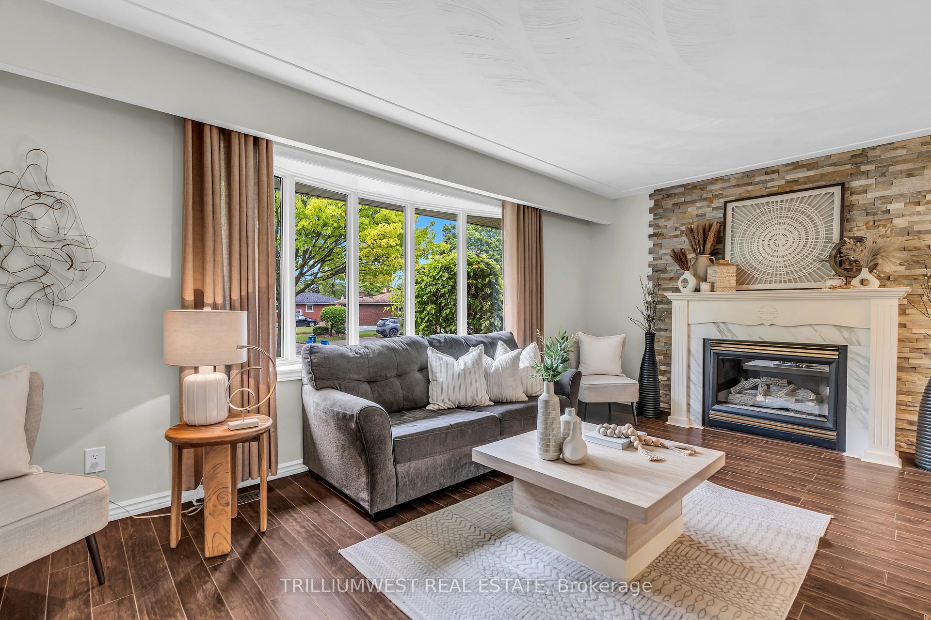 Photo 8 of 36 Blackfriars Place, Kitchener — HOMEH