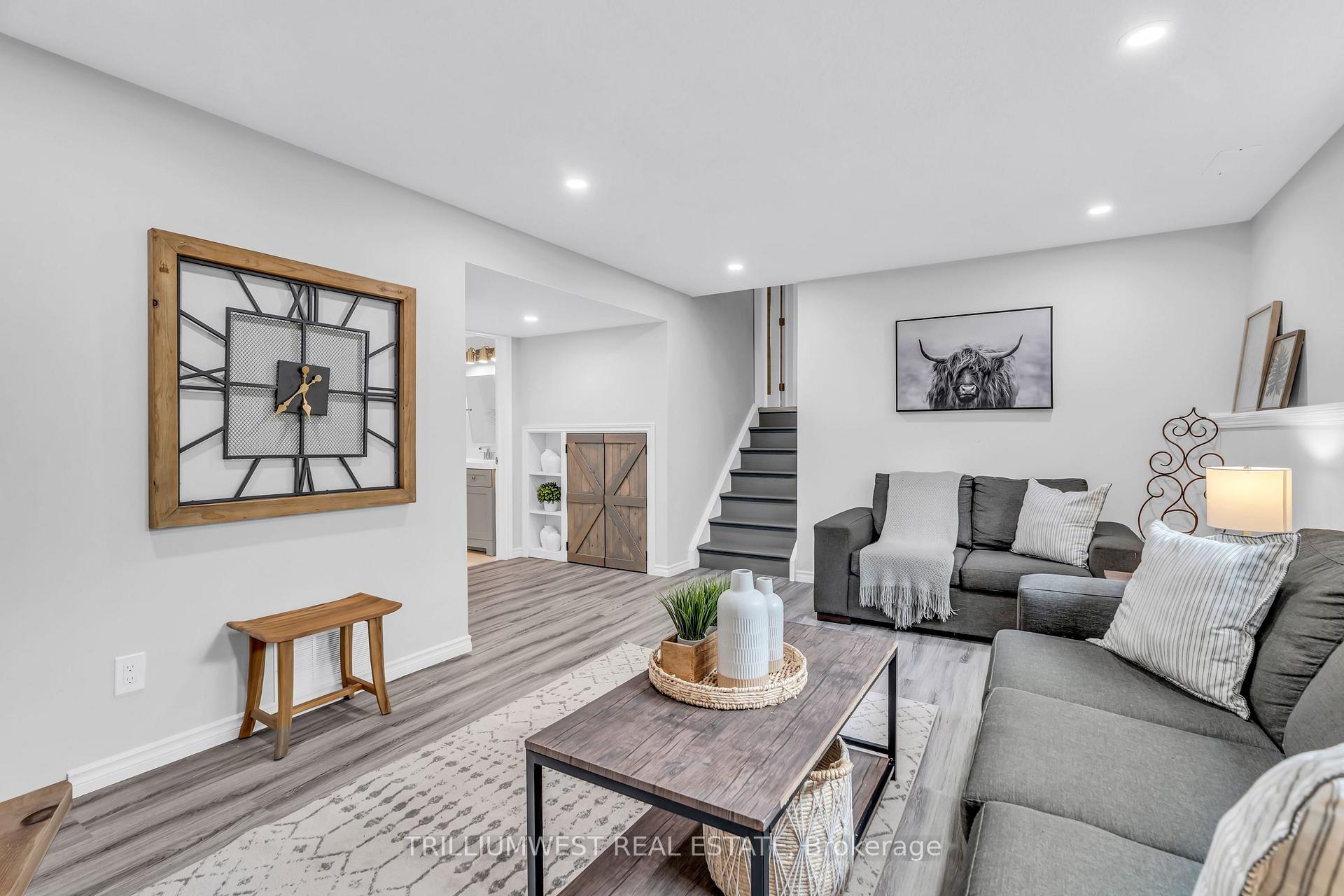 Photo 28 of 36 Blackfriars Place, Kitchener — HOMEH