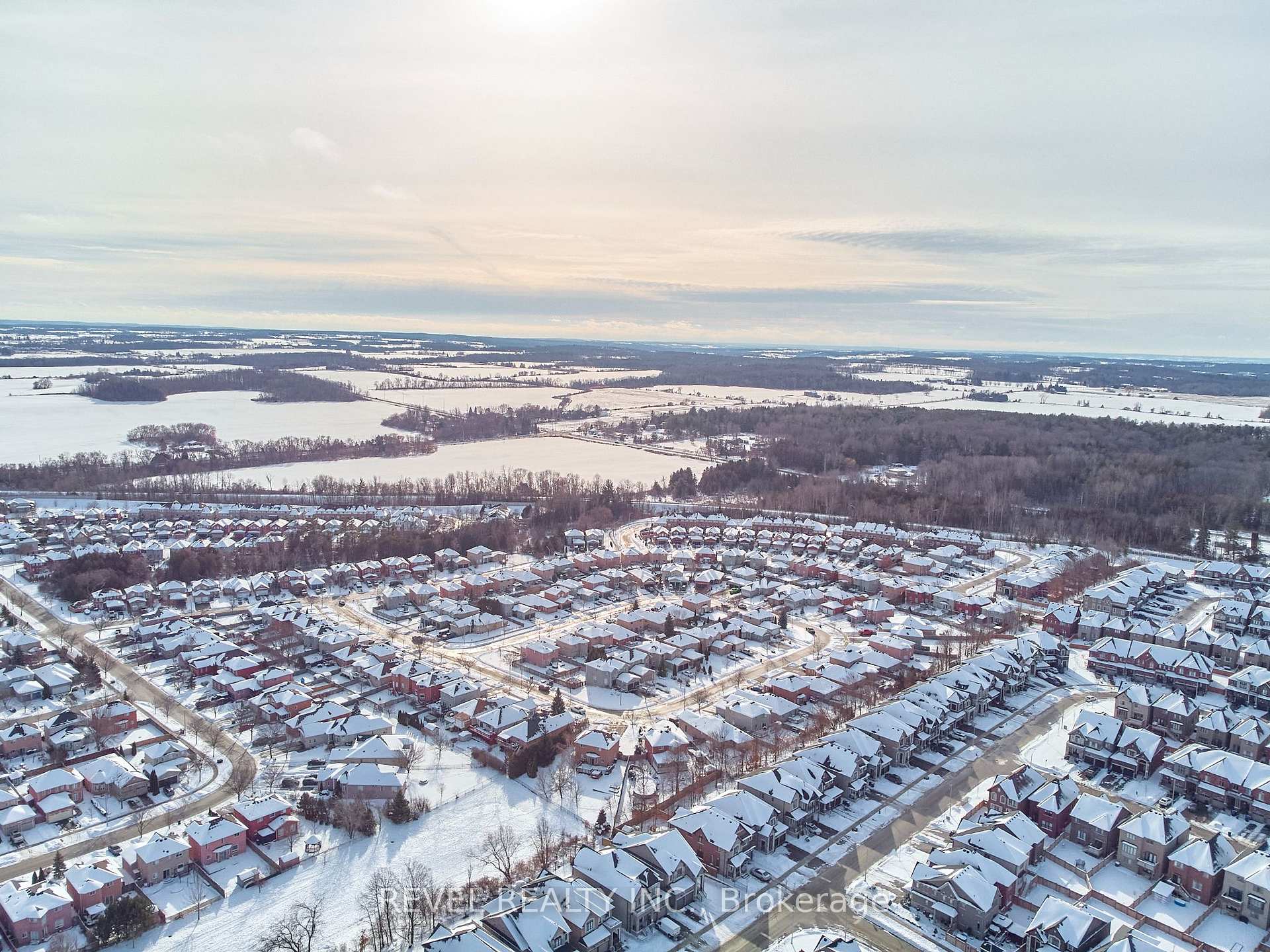 Photo 35 of 1979 Romina Court, Innisfil, Alcona — HOMEH
