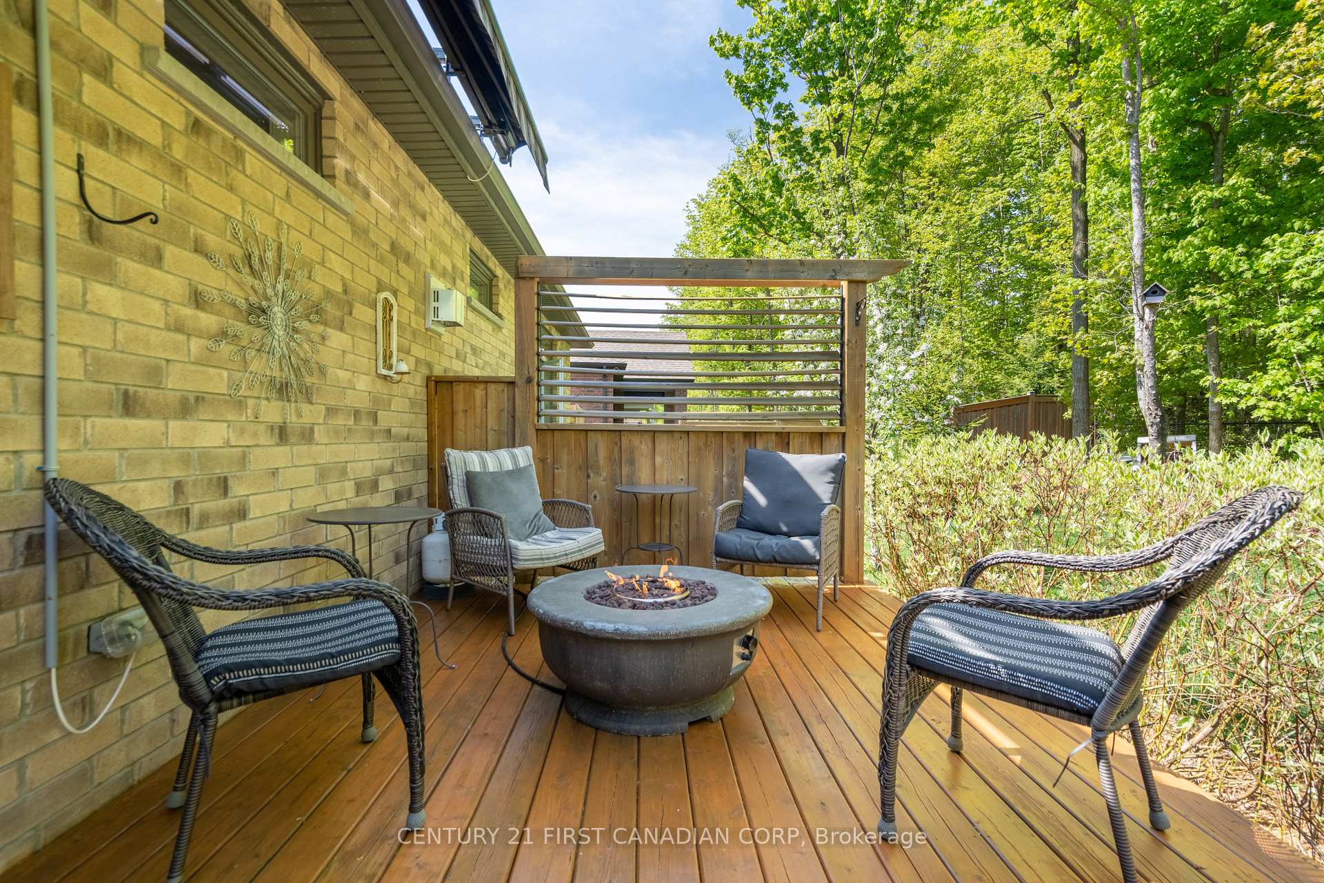 Photo 32 of 302 Songbird Lane, Middlesex Centre, Ilderton — HOMEH