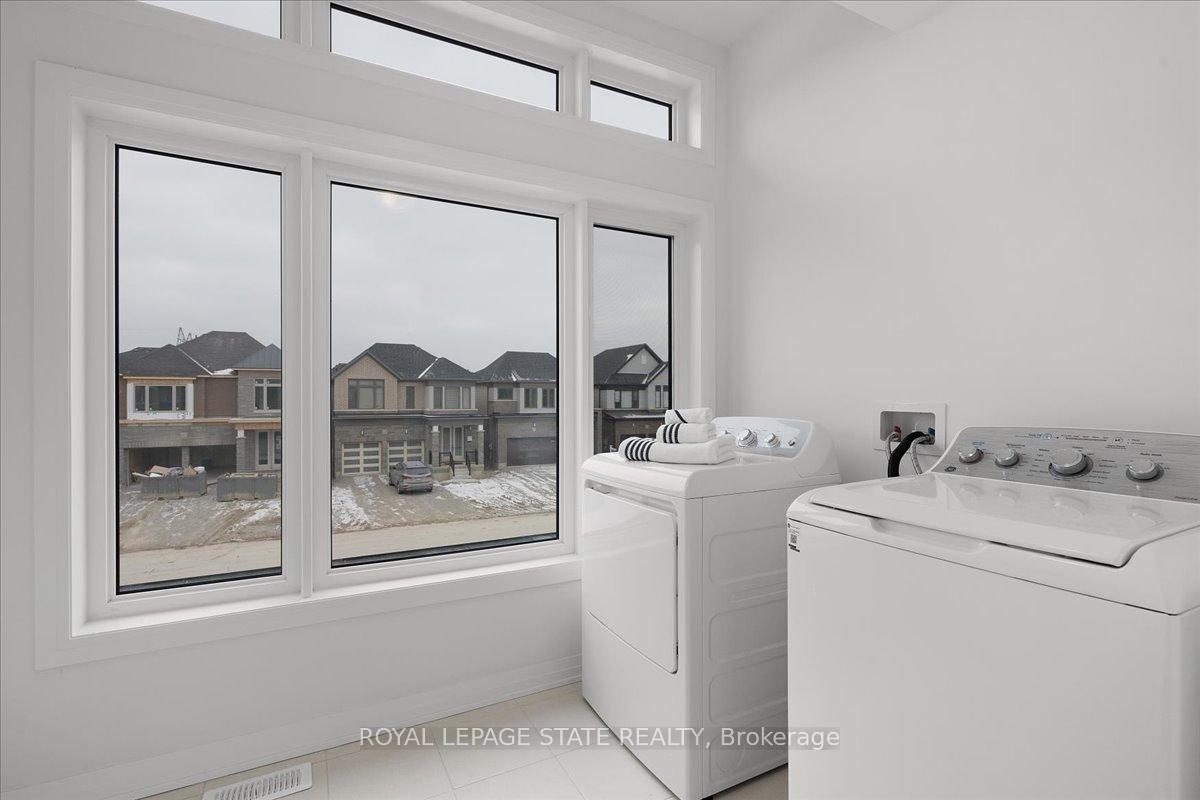Photo 38 of 628 Windwood Drive, Hamilton, Binbrook — HOMEH