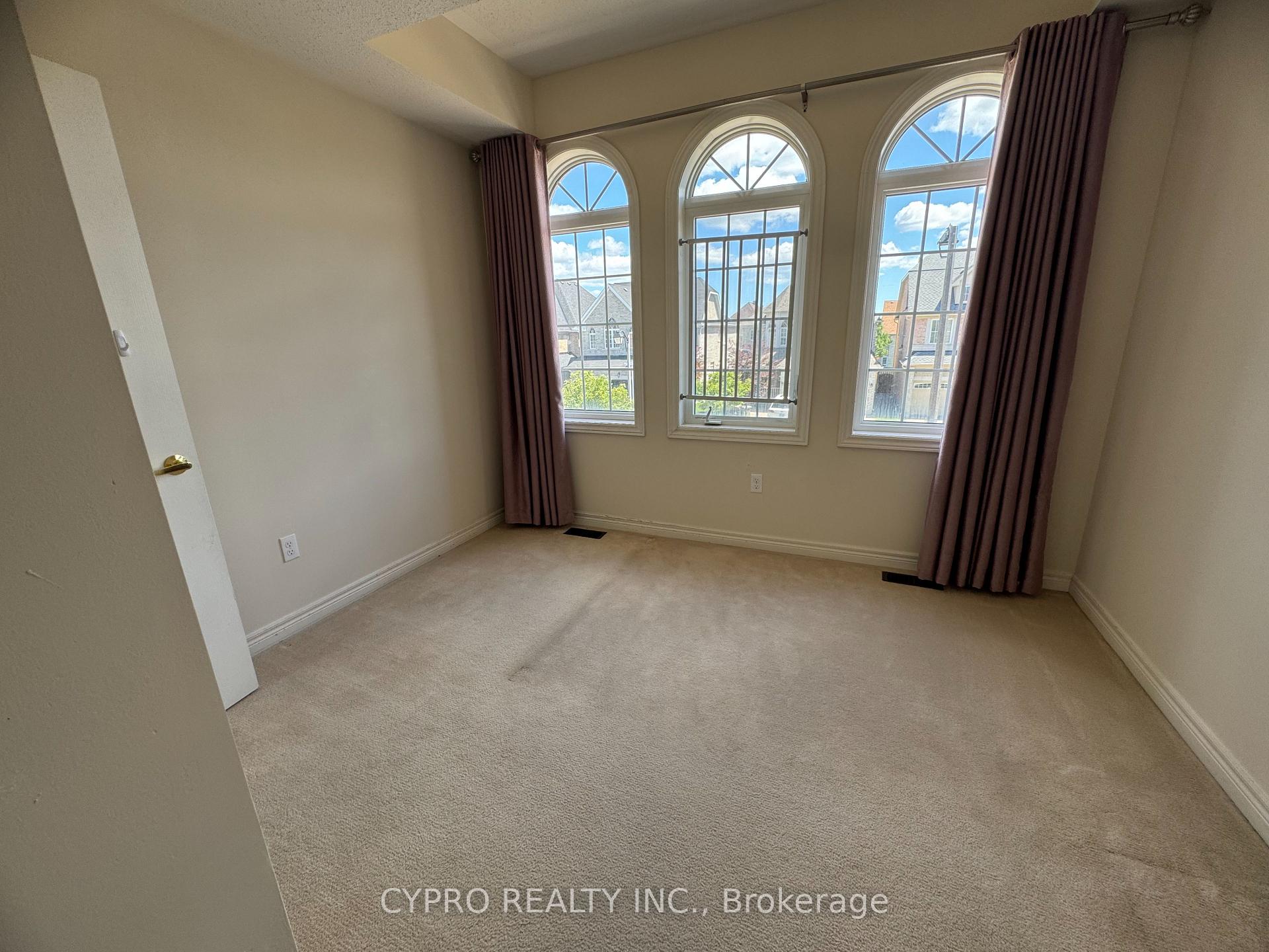 Photo 7 of 384 Wilfred Murison Avenue, Markham, Berczy — HOMEH