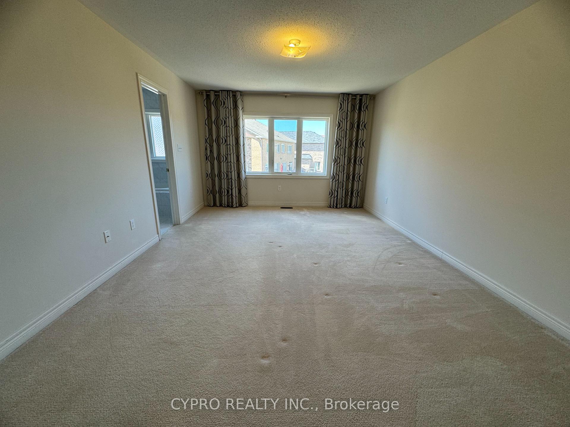 Photo 12 of 384 Wilfred Murison Avenue, Markham, Berczy — HOMEH