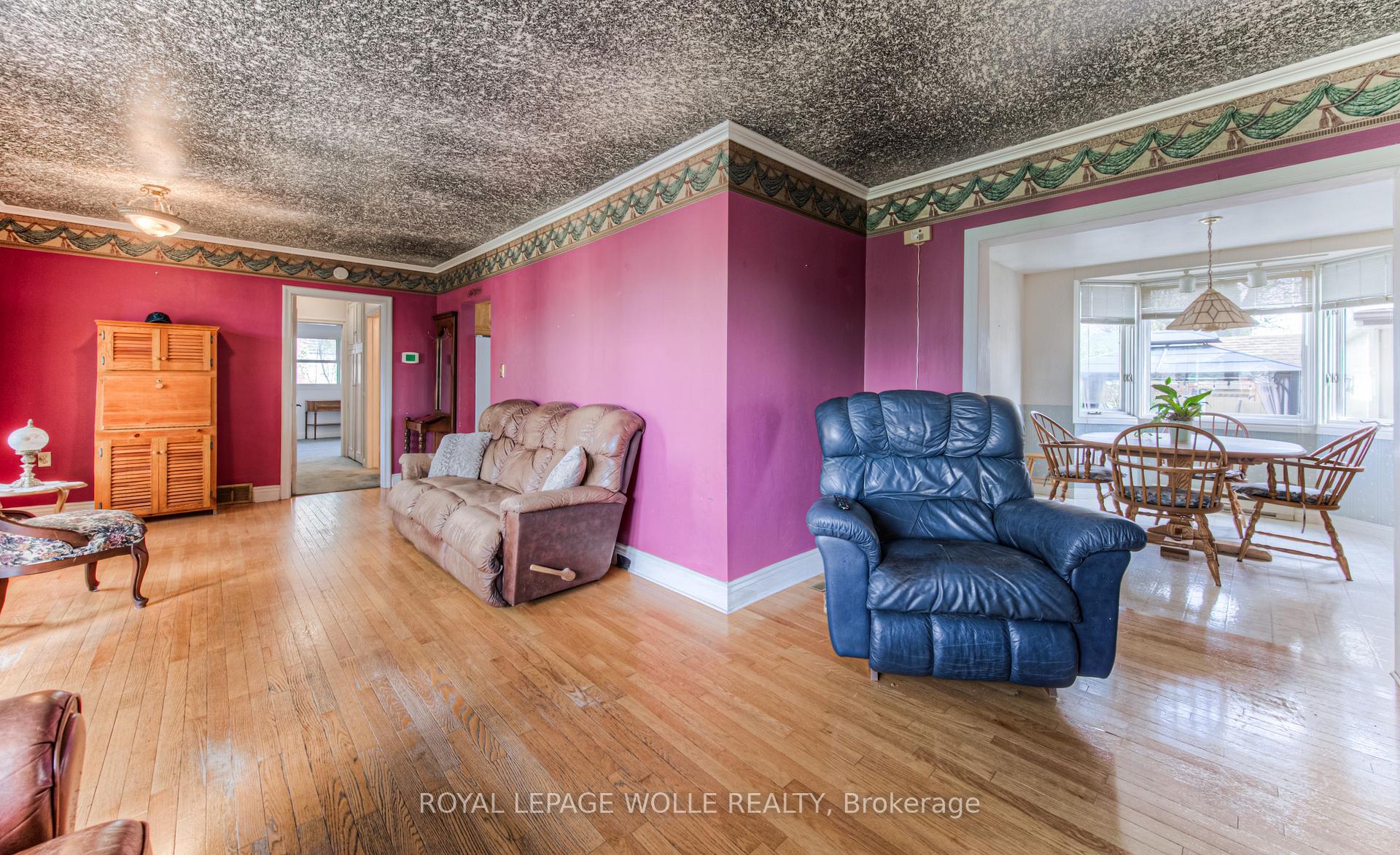 Photo 6 of 47 Belleview Avenue, Kitchener — HOMEH