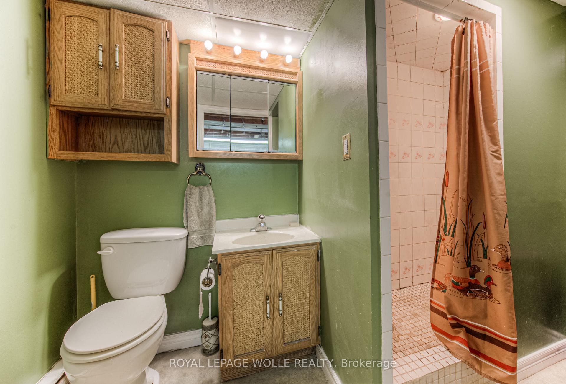 Photo 26 of 47 Belleview Avenue, Kitchener — HOMEH