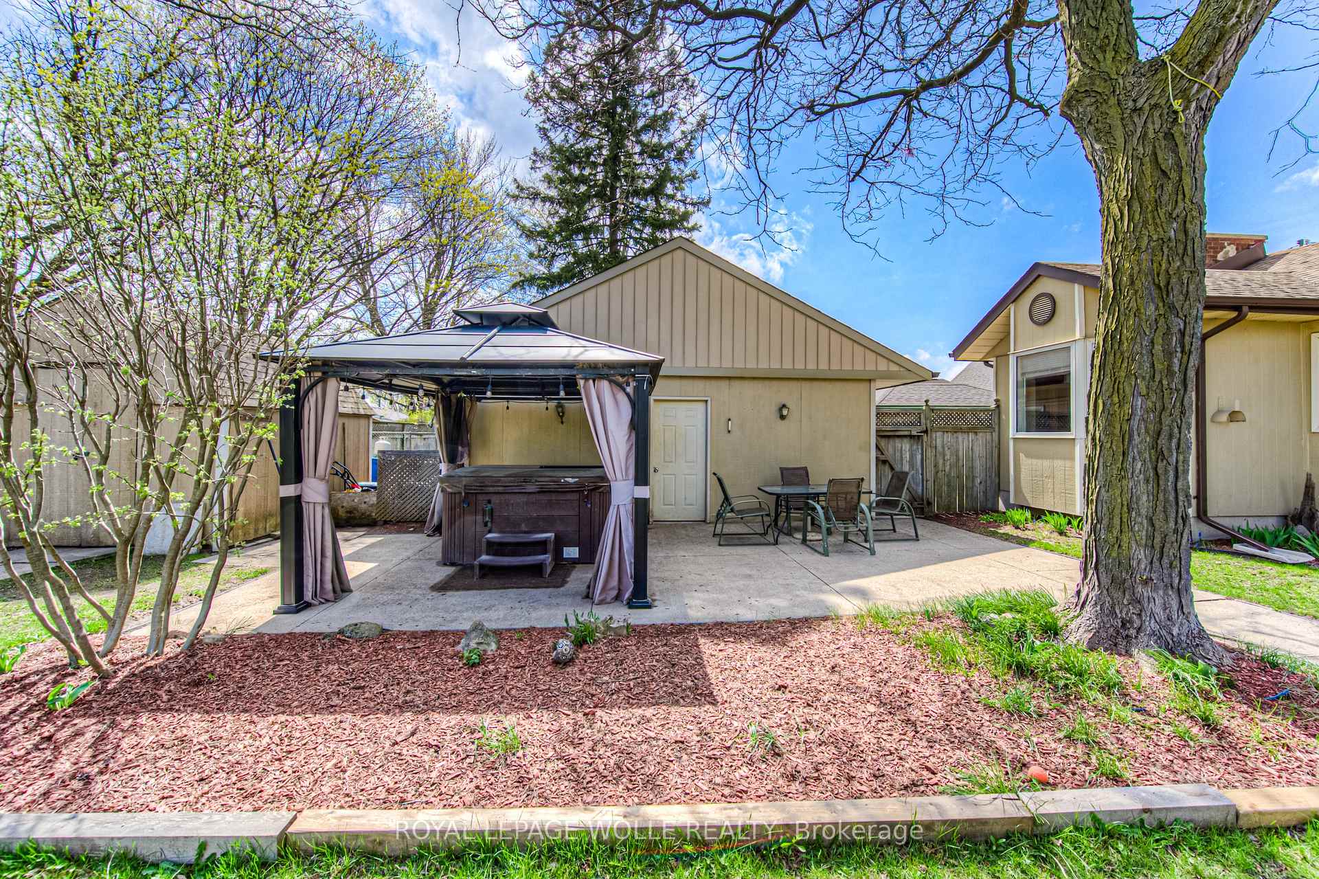 Photo 33 of 47 Belleview Avenue, Kitchener — HOMEH