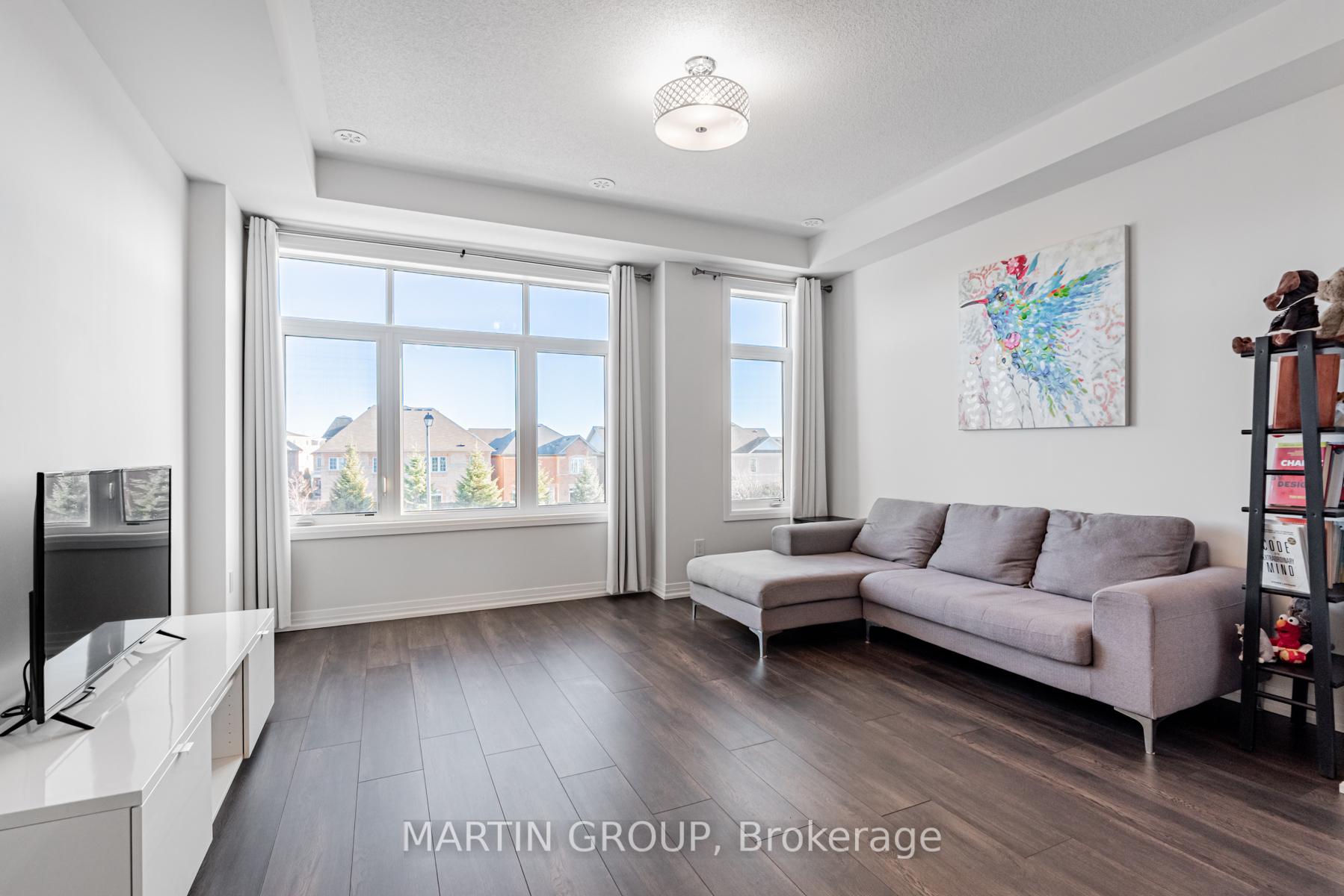 Photo 4 of 13 Carneros Way, Markham, Cedar Grove — HOMEH