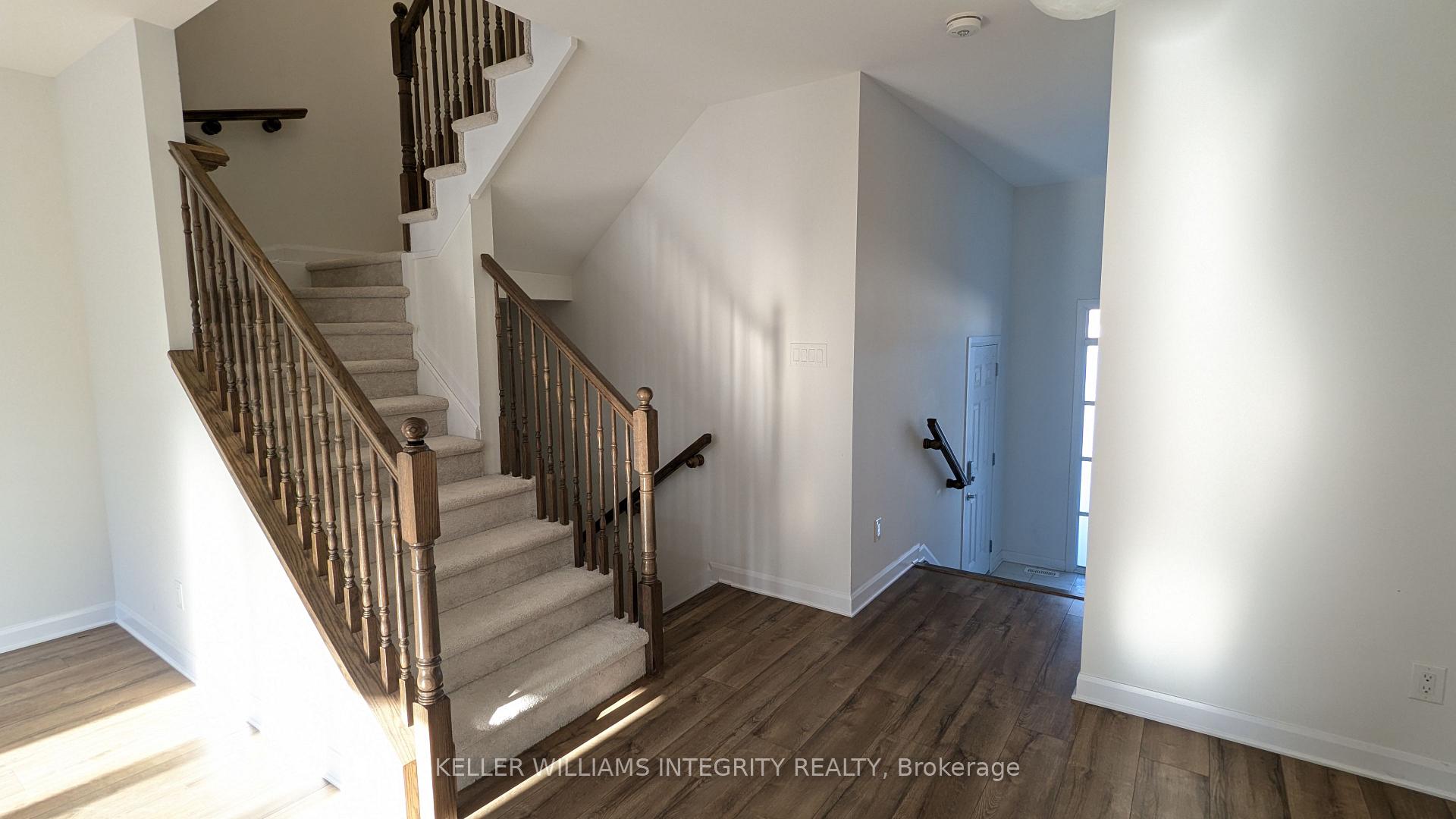 Photo 12 of 513 Winterset Road S, Ottawa, Kanata - Kanata Lakes/Heritage Hills — HOMEH