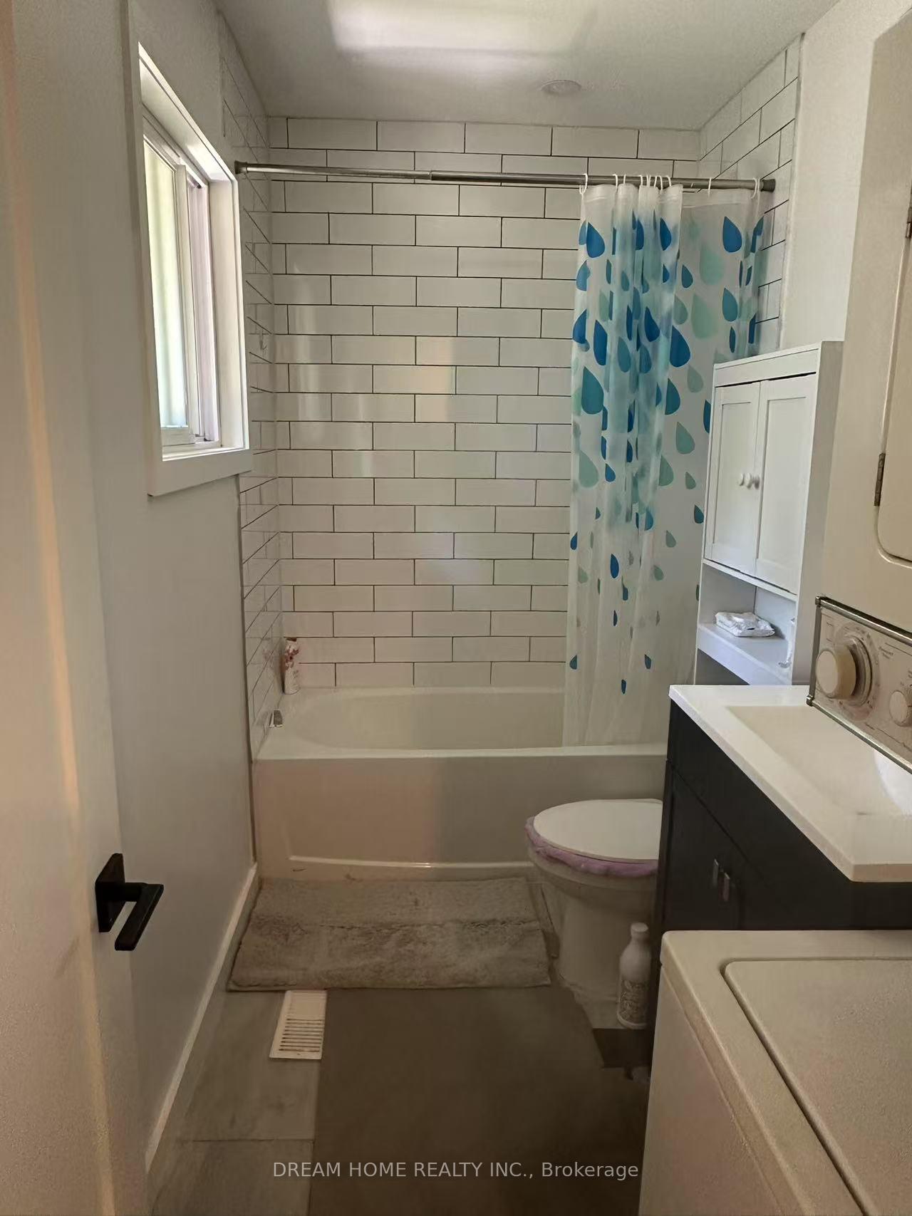 Photo 9 of Unit Upper, 178 Columbia Drive, Hamilton, Buchanan — HOMEH