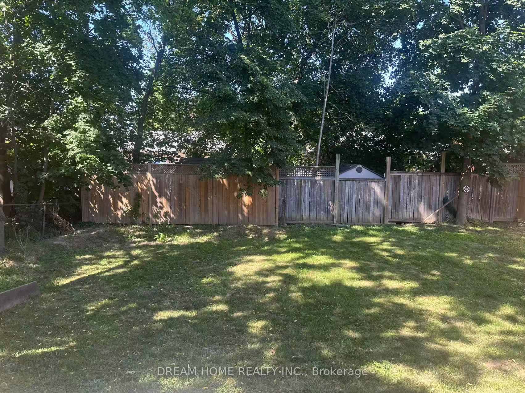 Photo 13 of Unit Upper, 178 Columbia Drive, Hamilton, Buchanan — HOMEH