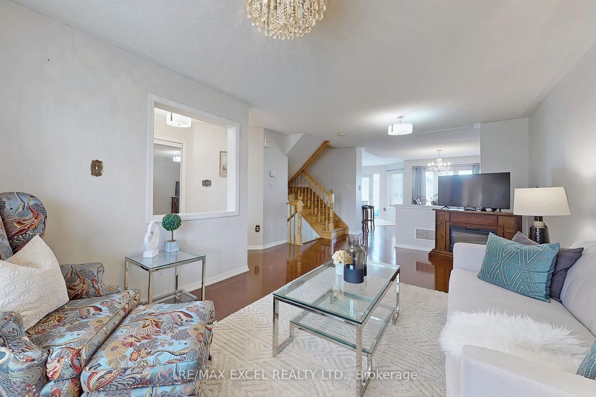 Photo 6 of 52 Morning Dove Drive, Markham, Cornell — HOMEH
