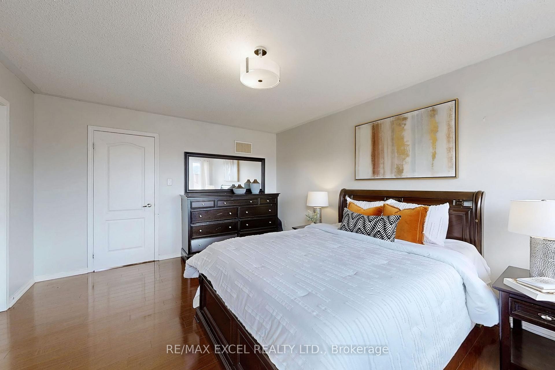 Photo 23 of 52 Morning Dove Drive, Markham, Cornell — HOMEH