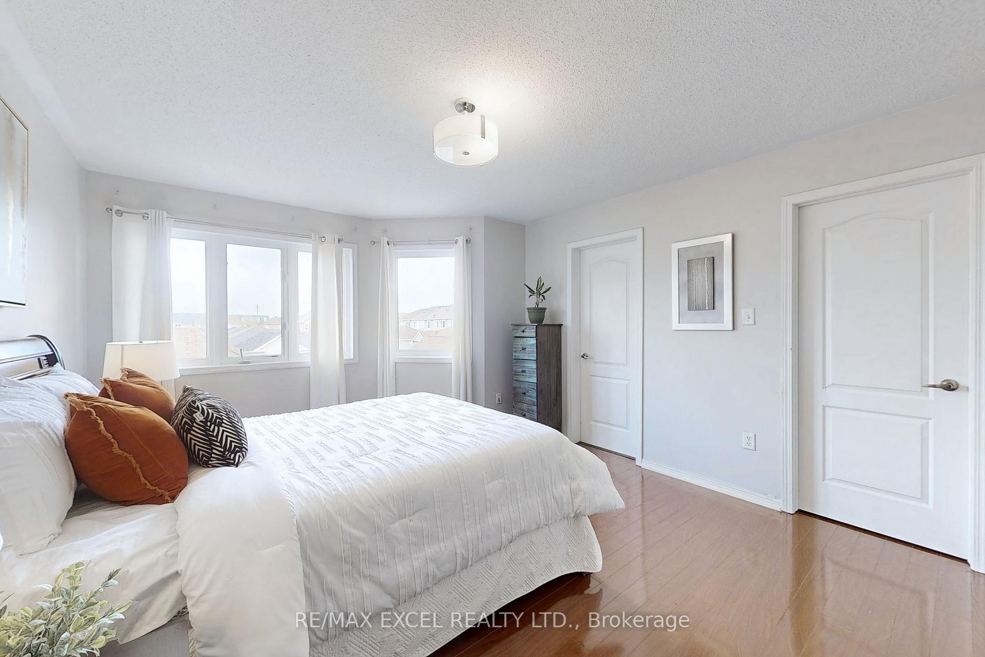 Photo 24 of 52 Morning Dove Drive, Markham, Cornell — HOMEH