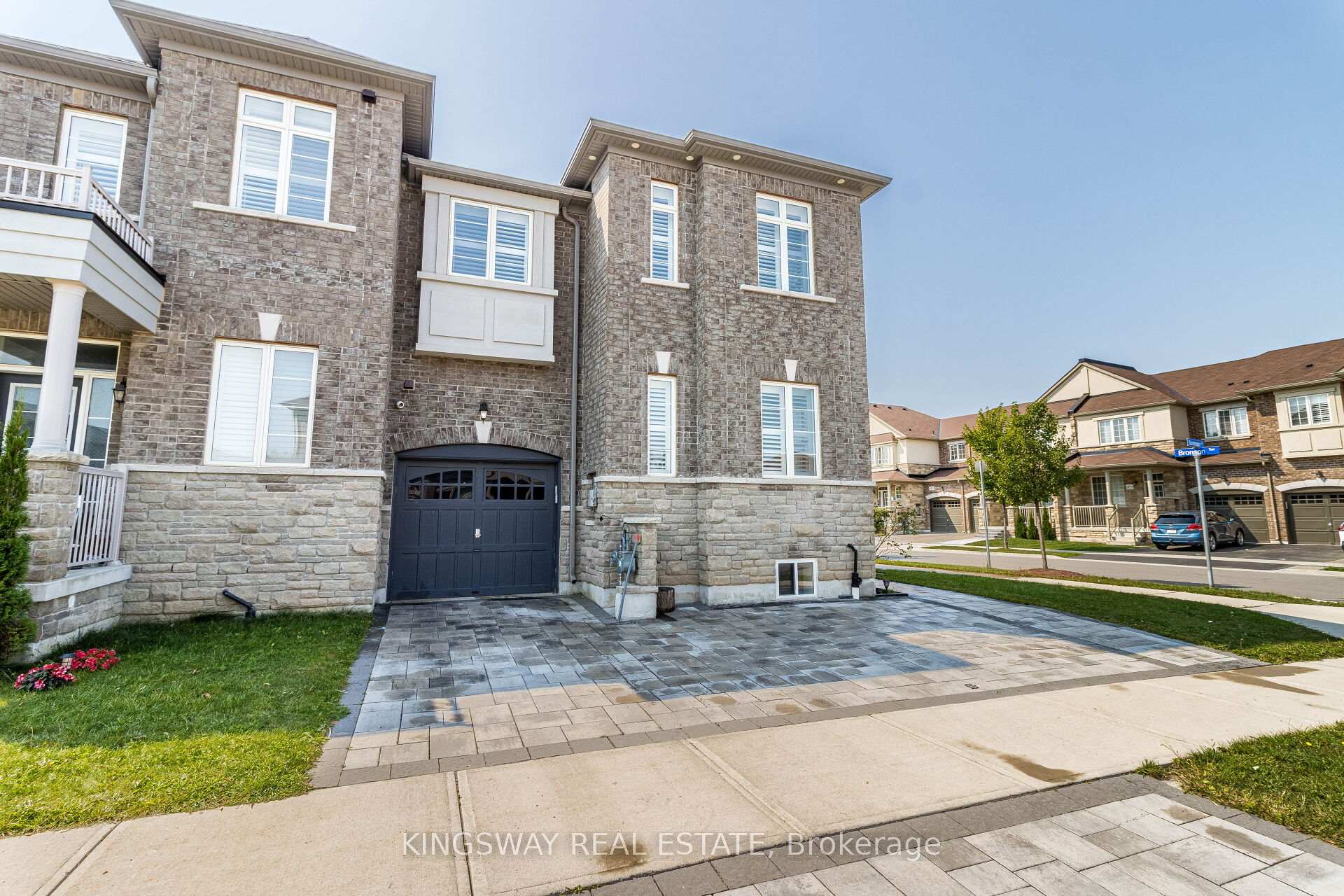 Photo 3 of 166 Bronson Terrace, Milton, Ford — HOMEH
