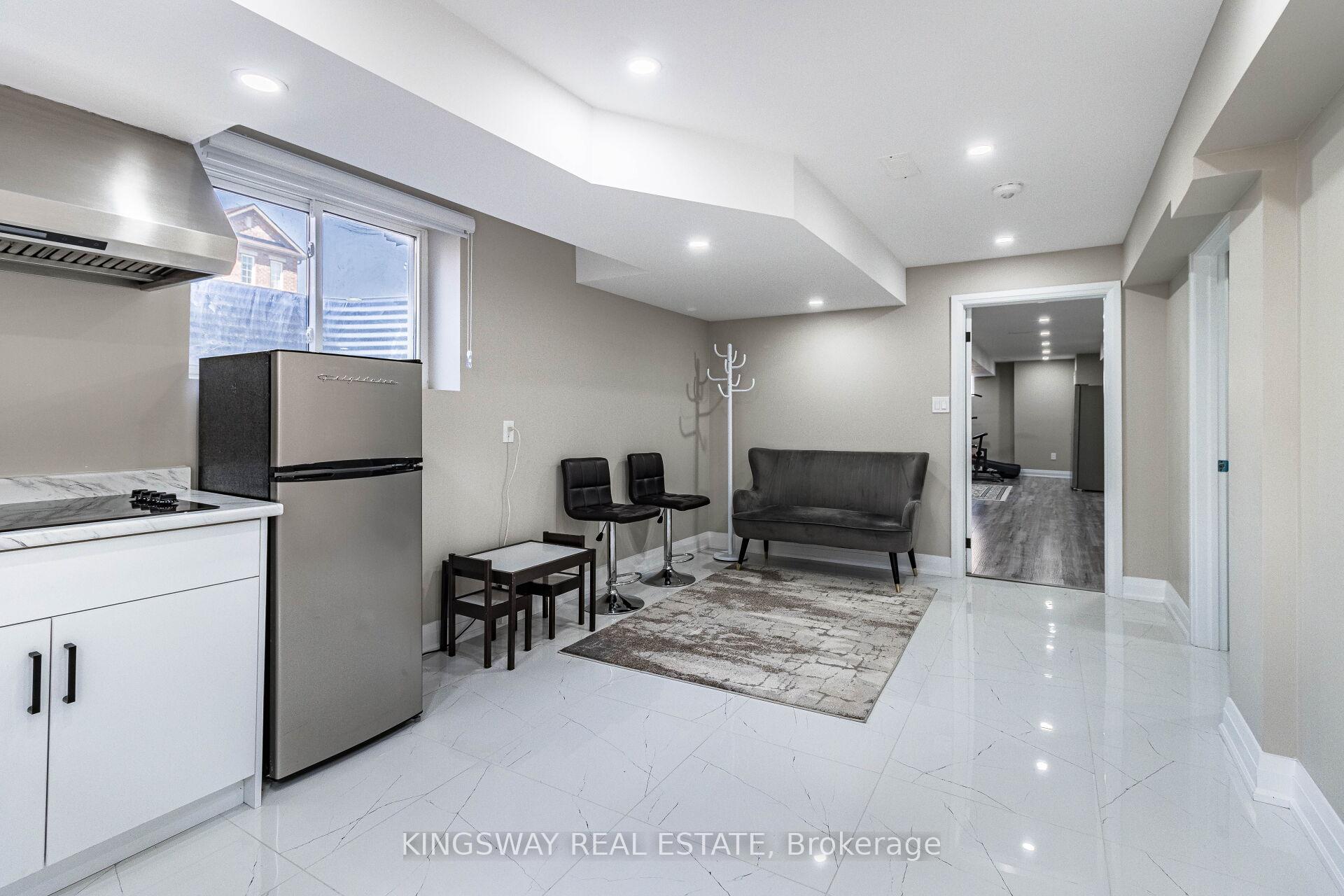 Photo 36 of 166 Bronson Terrace, Milton, Ford — HOMEH