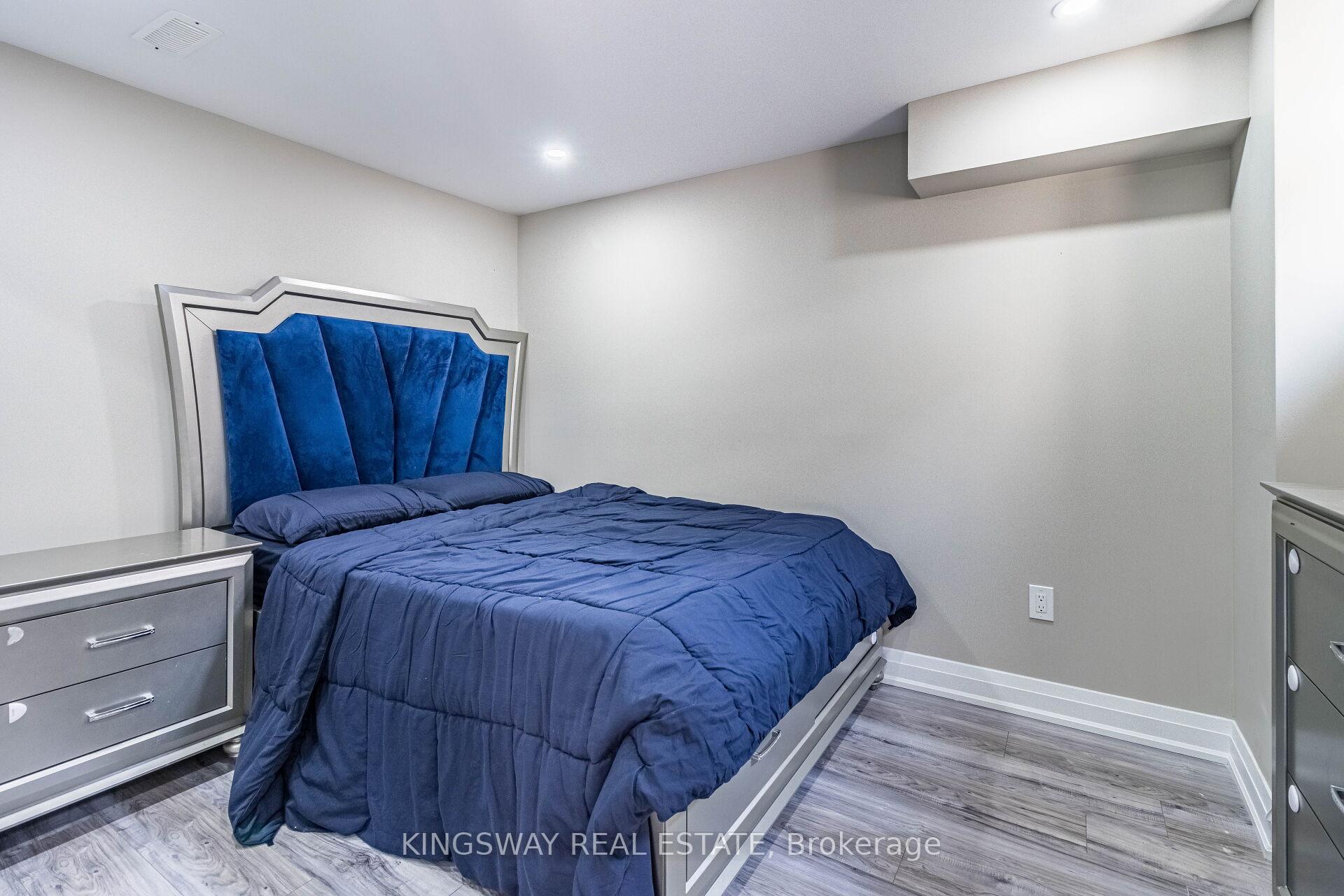 Photo 37 of 166 Bronson Terrace, Milton, Ford — HOMEH
