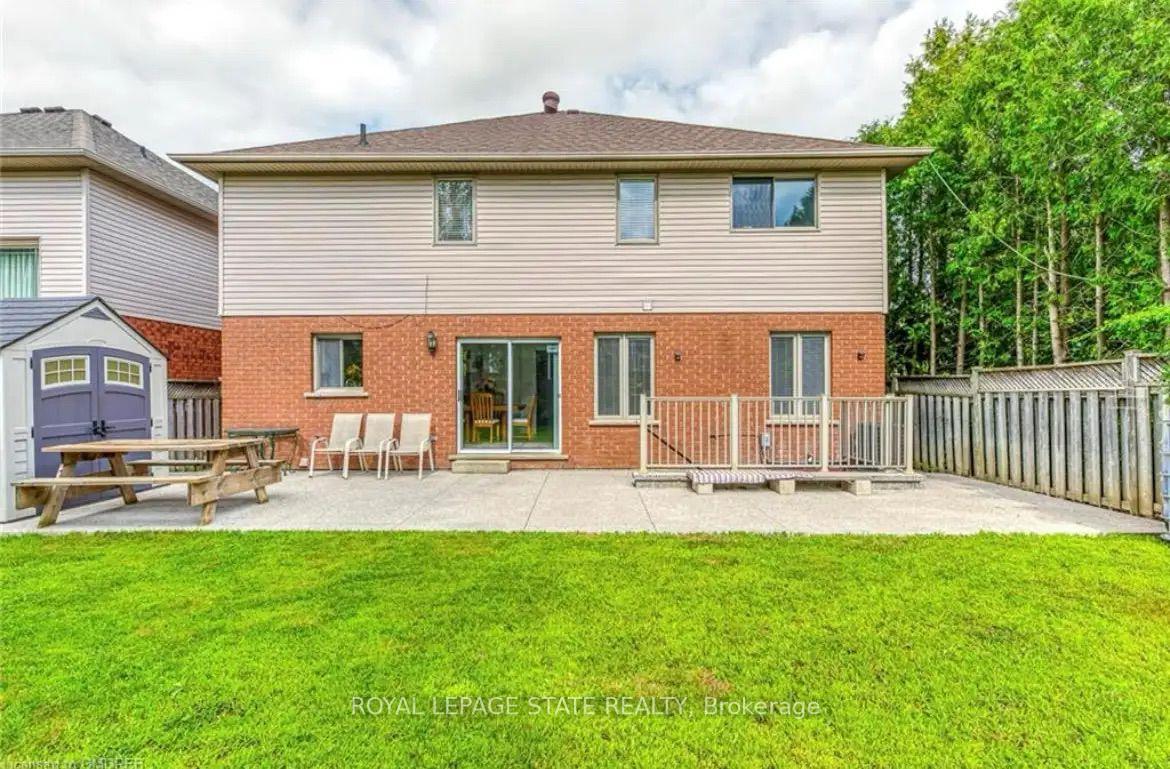 Front of Unit Bsmt, 59 Bridgeport Crescent