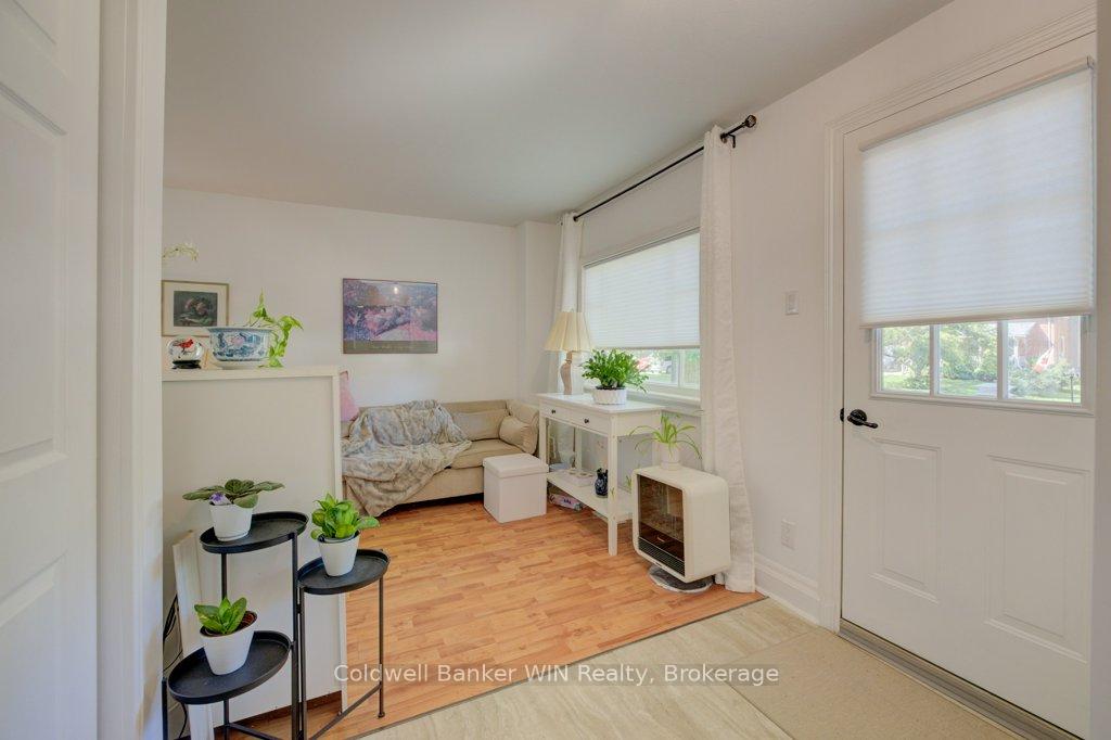 Photo 14 of 34 Clarke Street S, Minto — HOMEH