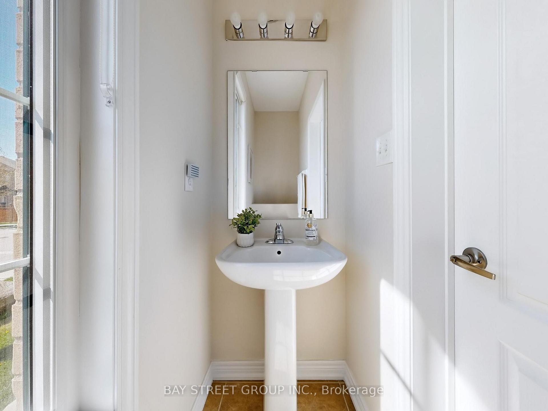 Photo 10 of 7 Windyton Avenue, Markham, Cornell — HOMEH
