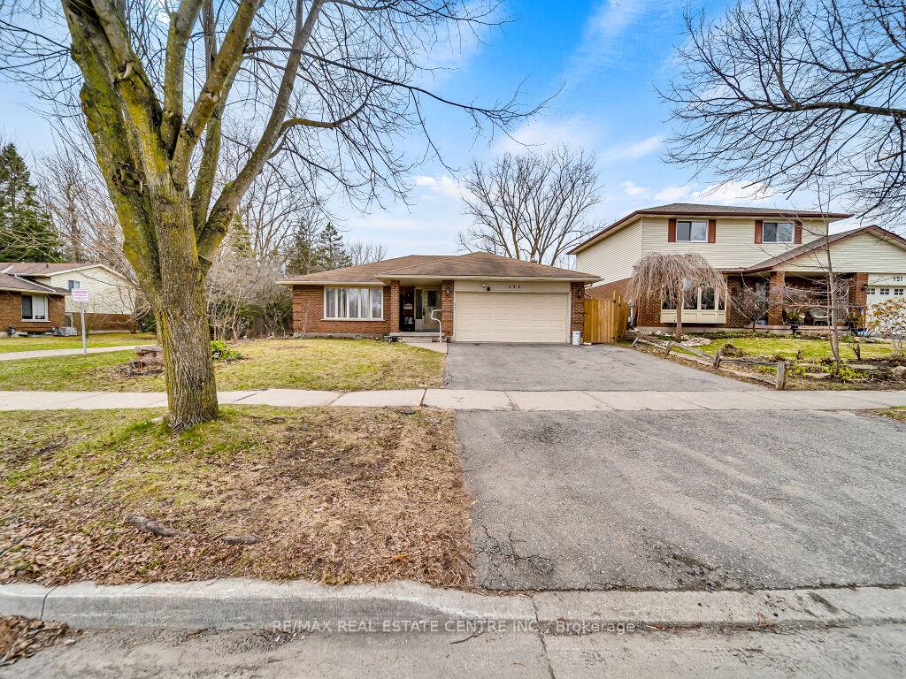 Photo 1 of 125 Biehn Drive, Kitchener — HOMEH