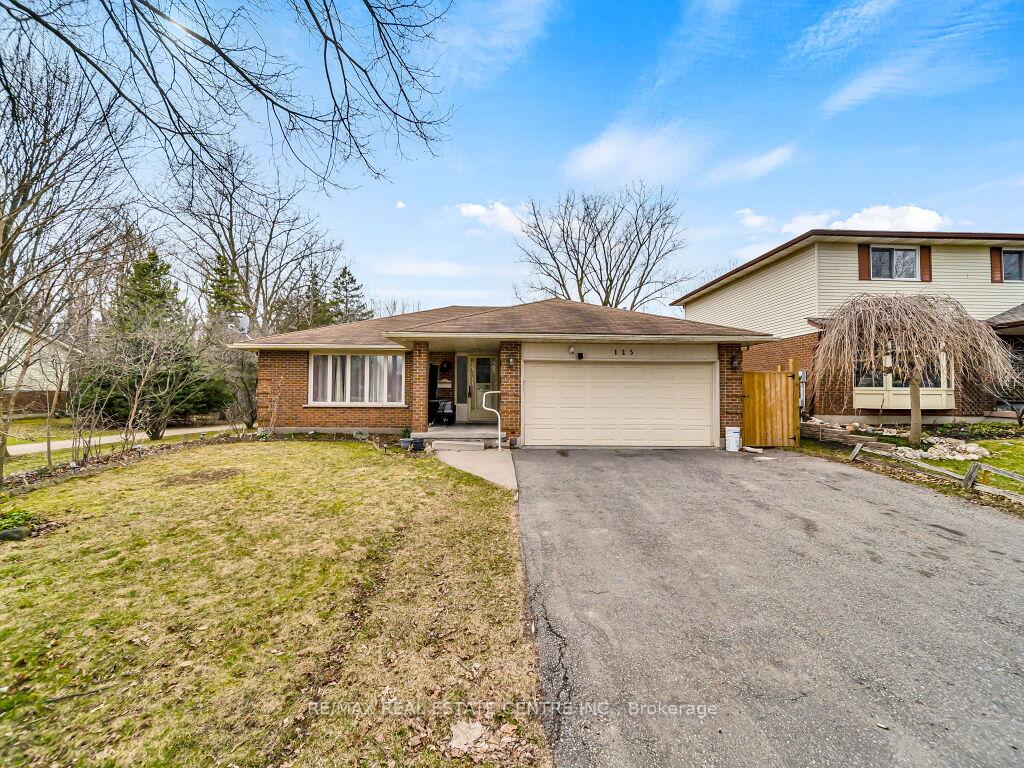 Photo 3 of 125 Biehn Drive, Kitchener — HOMEH