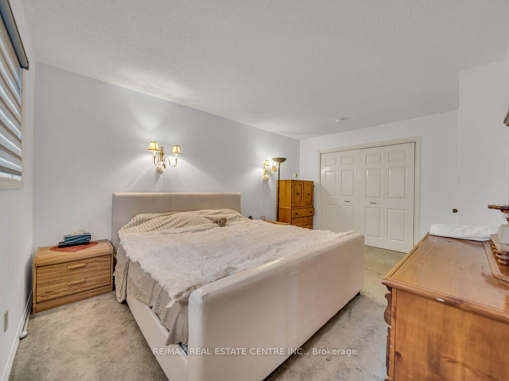 Photo 26 of 125 Biehn Drive, Kitchener — HOMEH