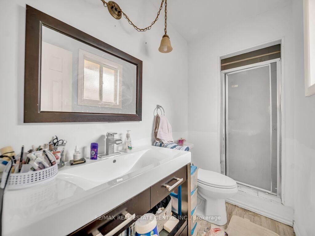 Photo 27 of 125 Biehn Drive, Kitchener — HOMEH