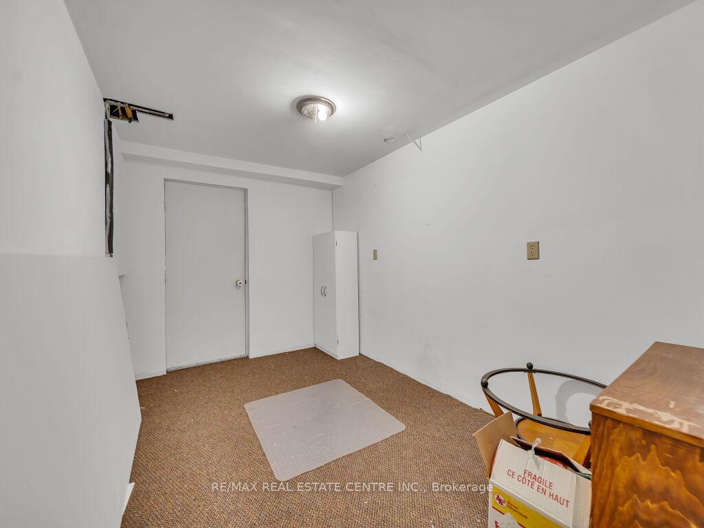 Photo 38 of 125 Biehn Drive, Kitchener — HOMEH