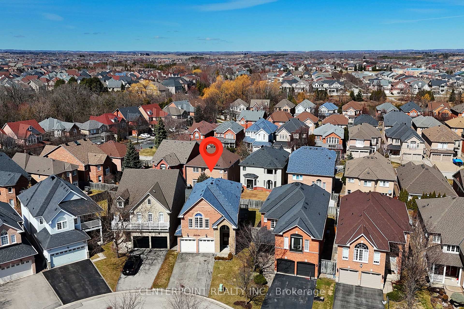 Photo 4 of 44 Bridlefield Lane, Markham, Berczy — HOMEH